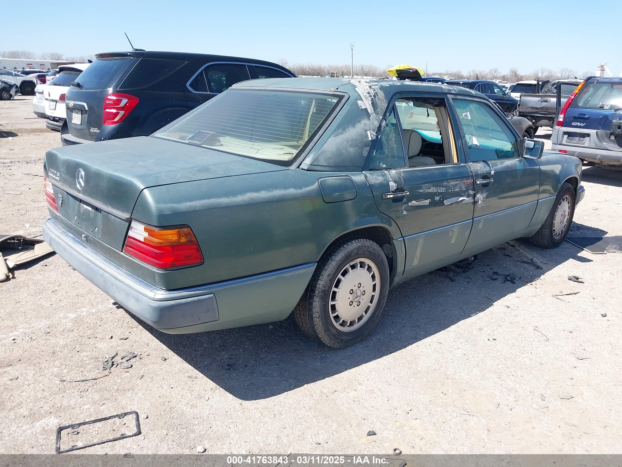 MERCEDES-BENZ 400 image 4