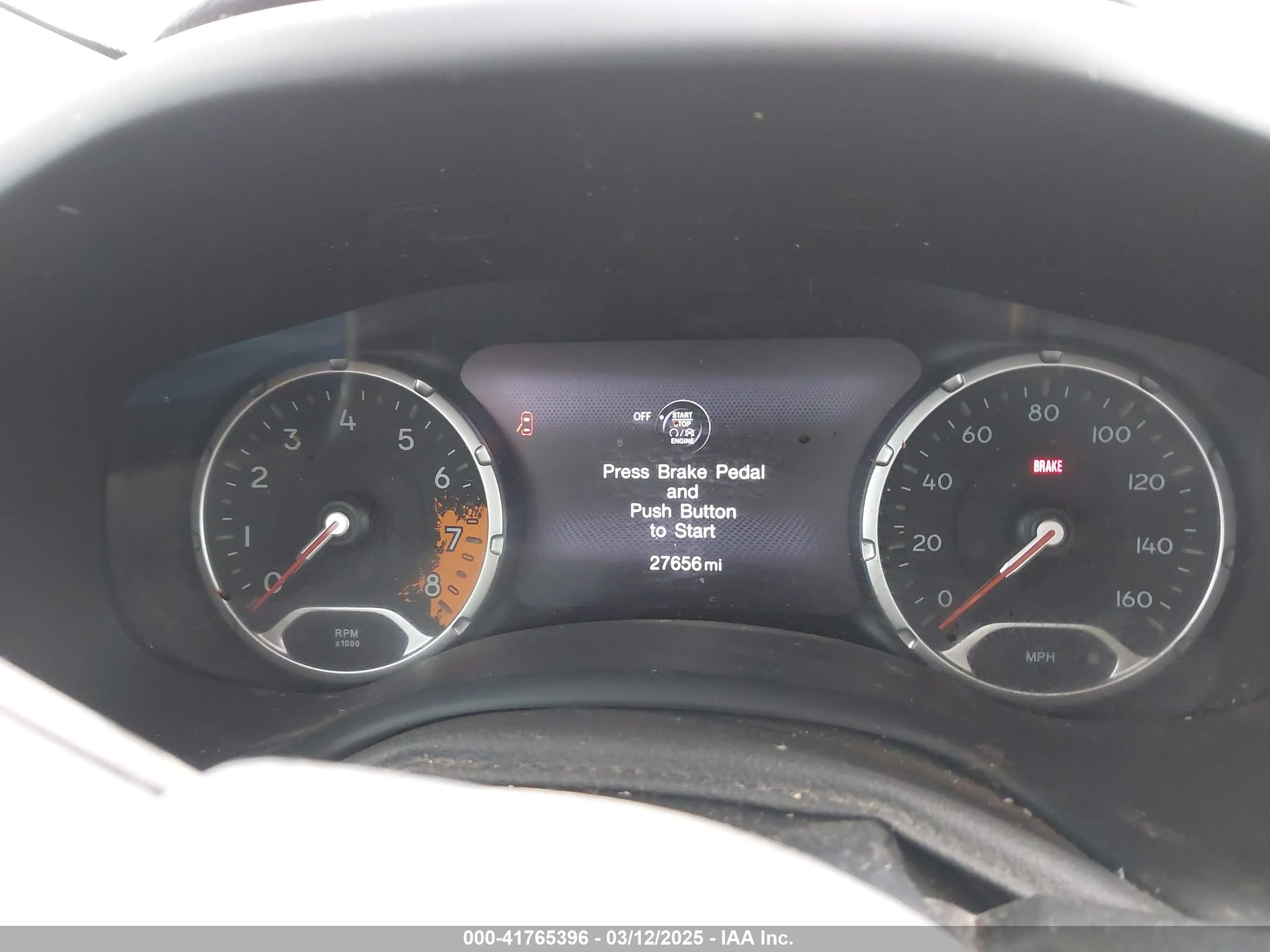 JEEP RENEGADE image 7