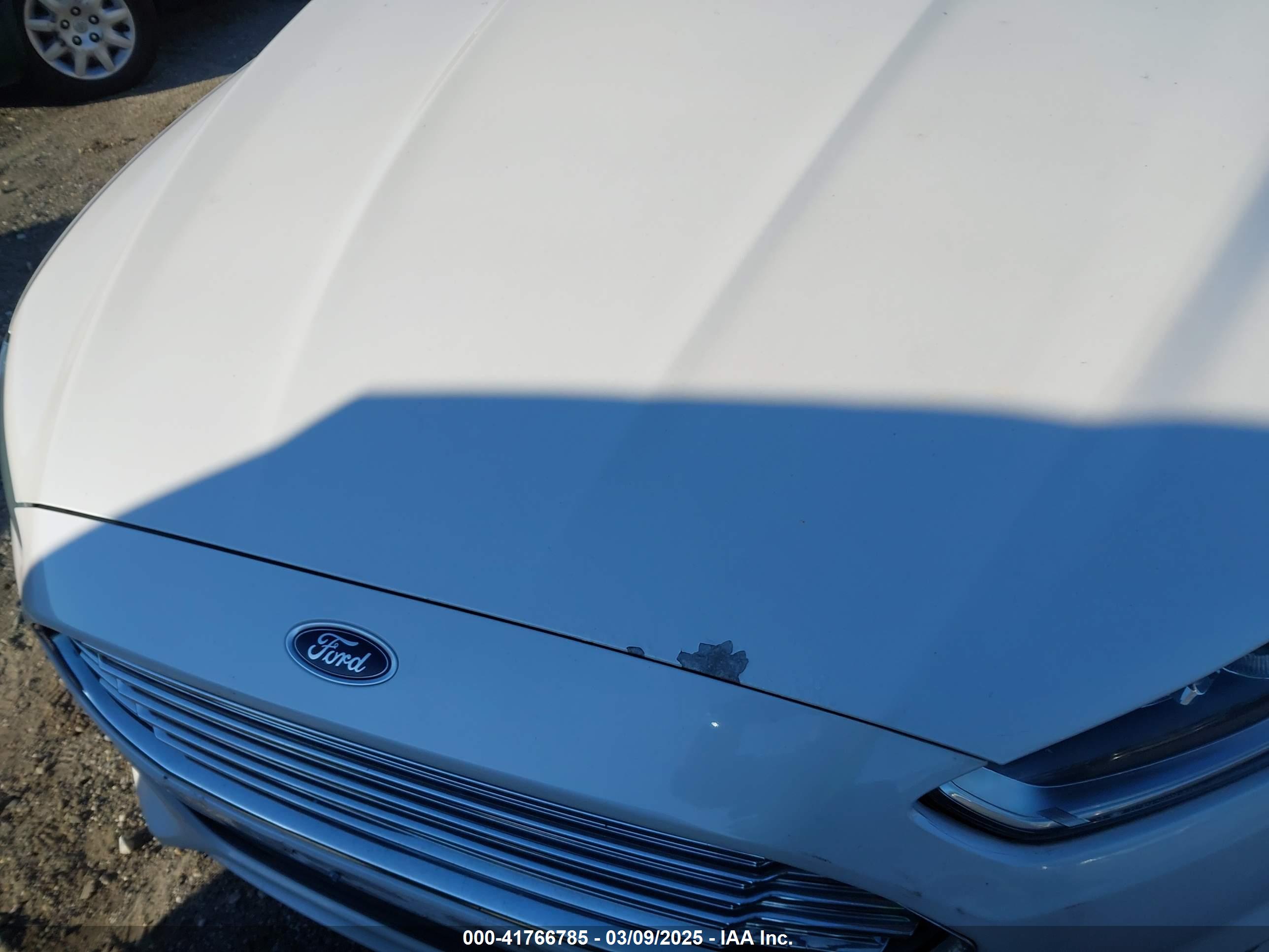 FORD FUSION image 10