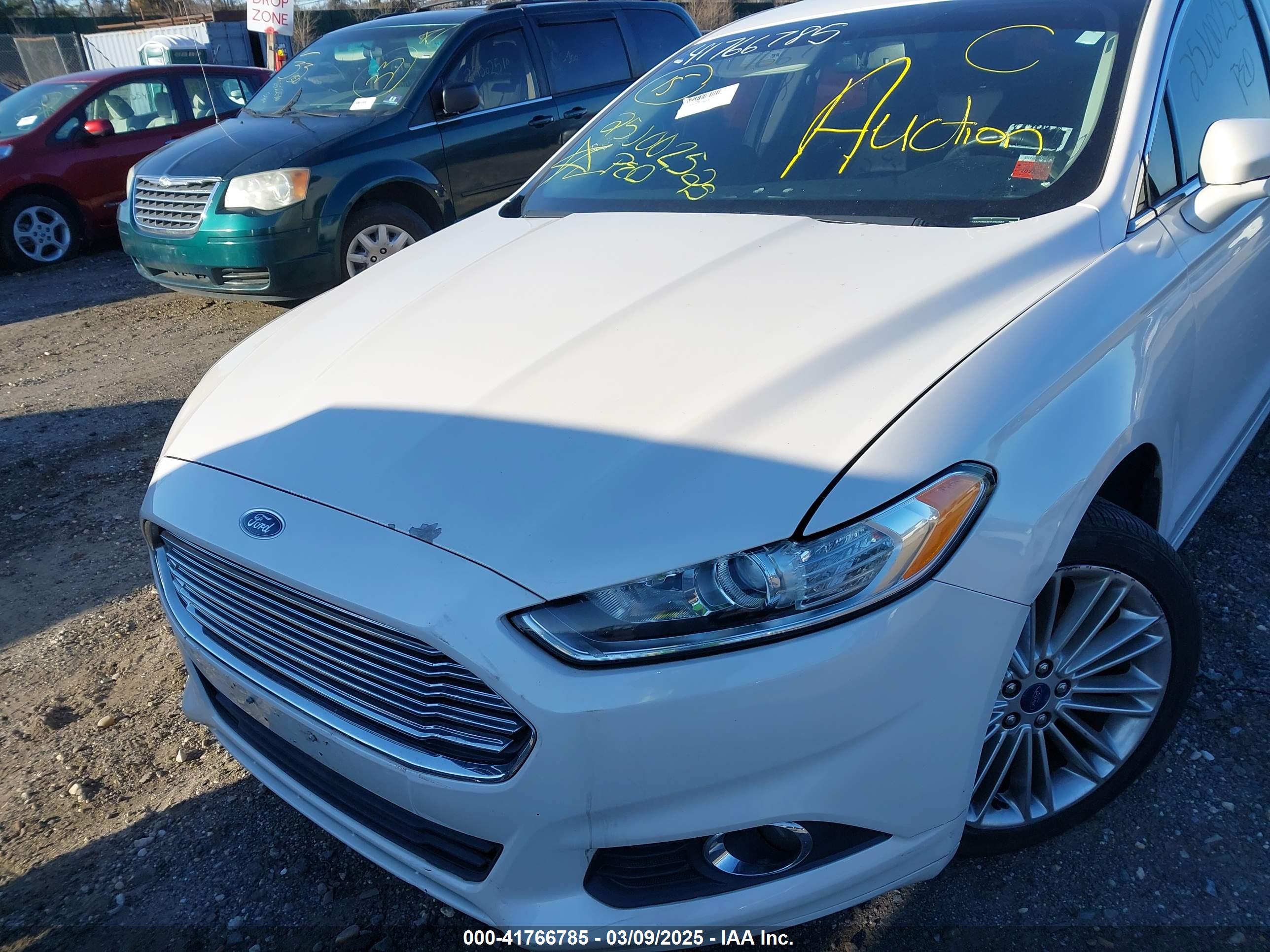FORD FUSION image 6