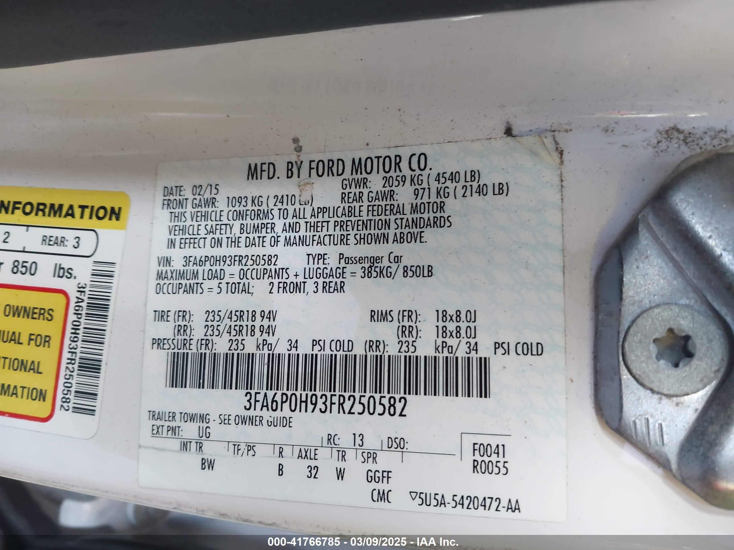 FORD FUSION image 9
