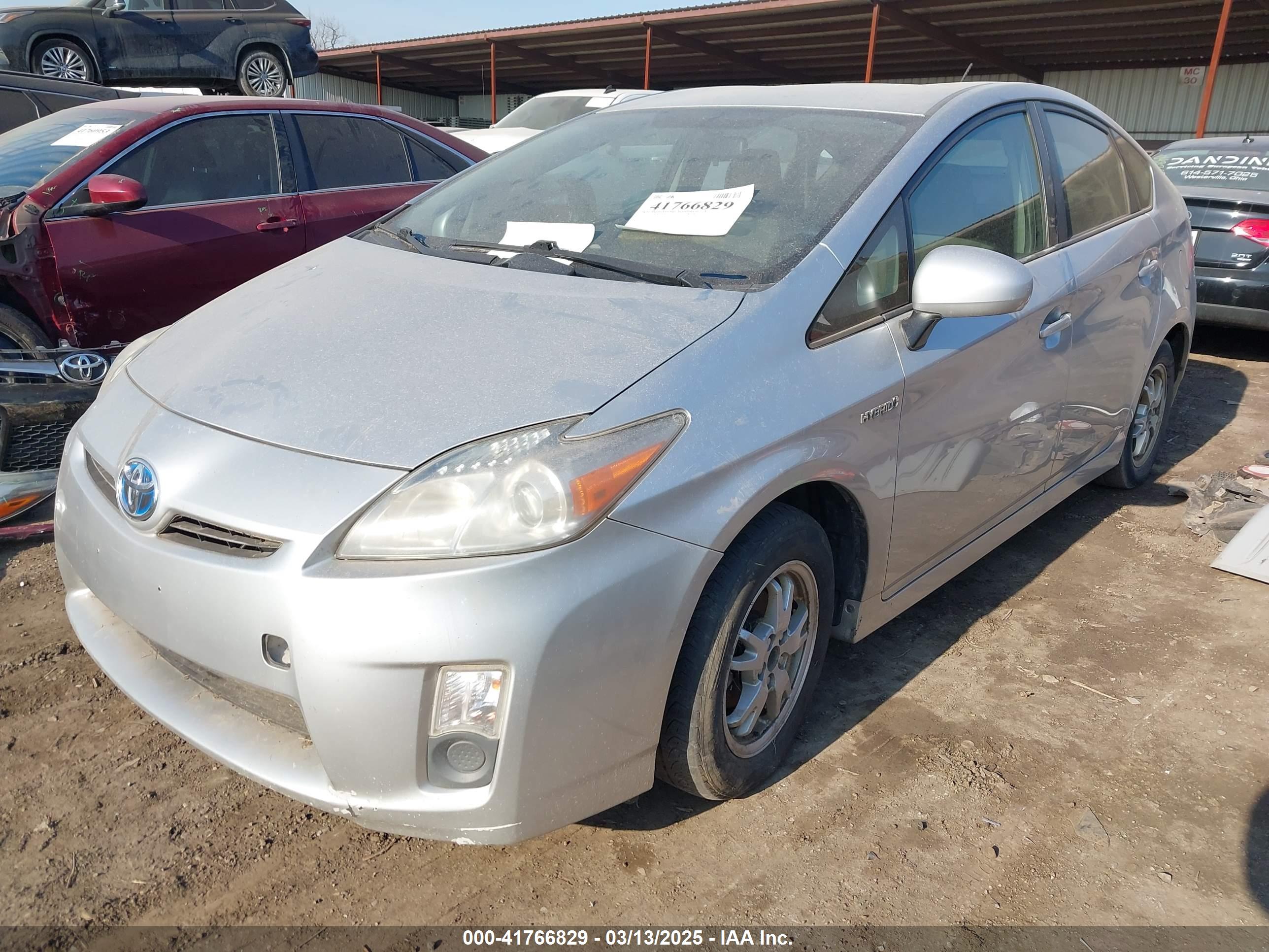 TOYOTA PRIUS image 2