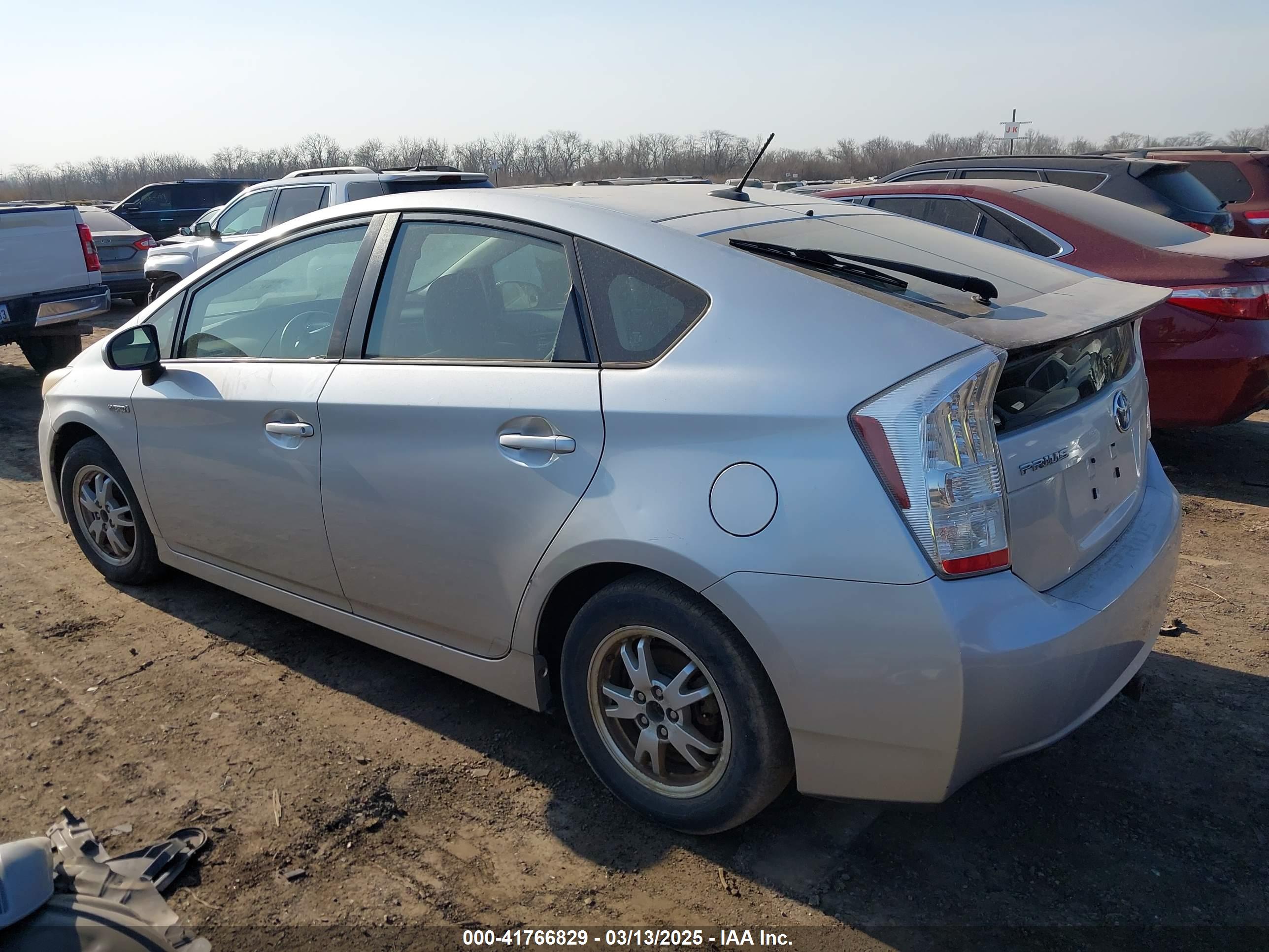 TOYOTA PRIUS image 3