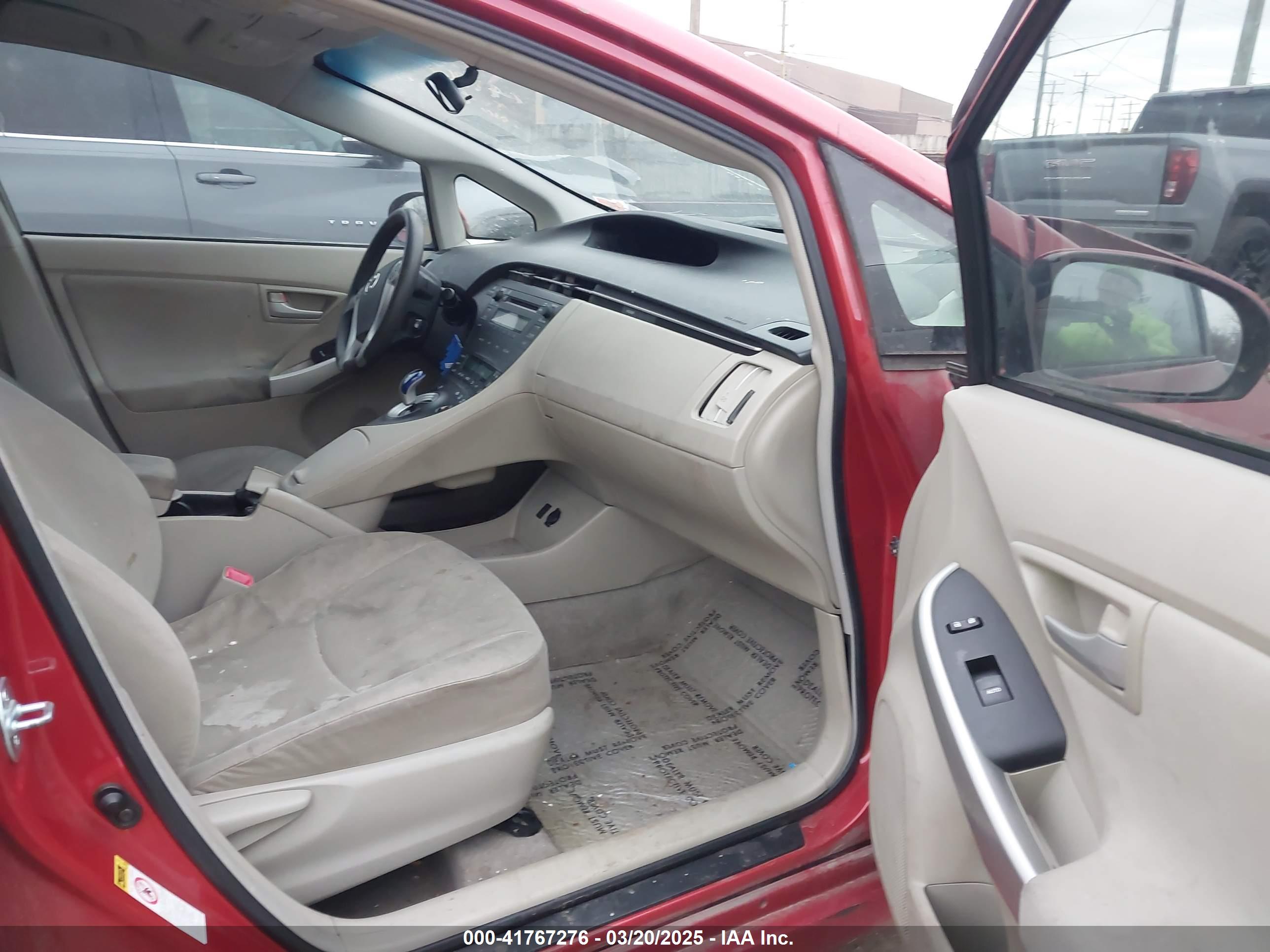 TOYOTA PRIUS image 5