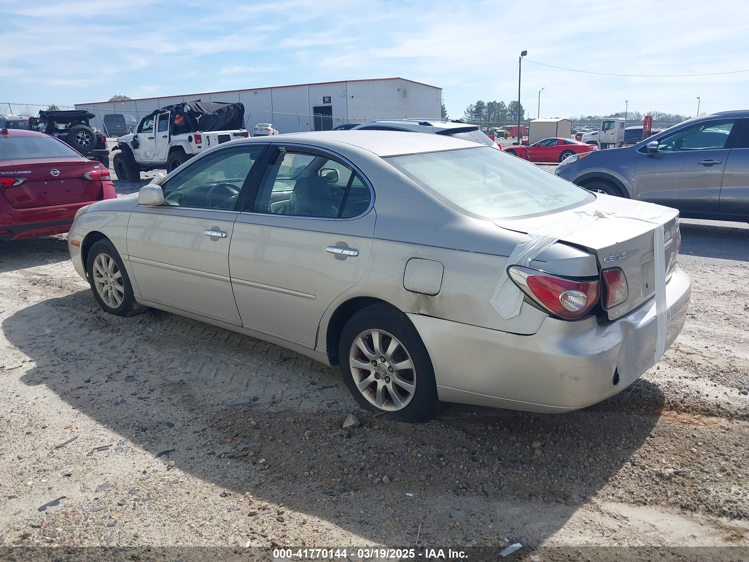 LEXUS ES image 3