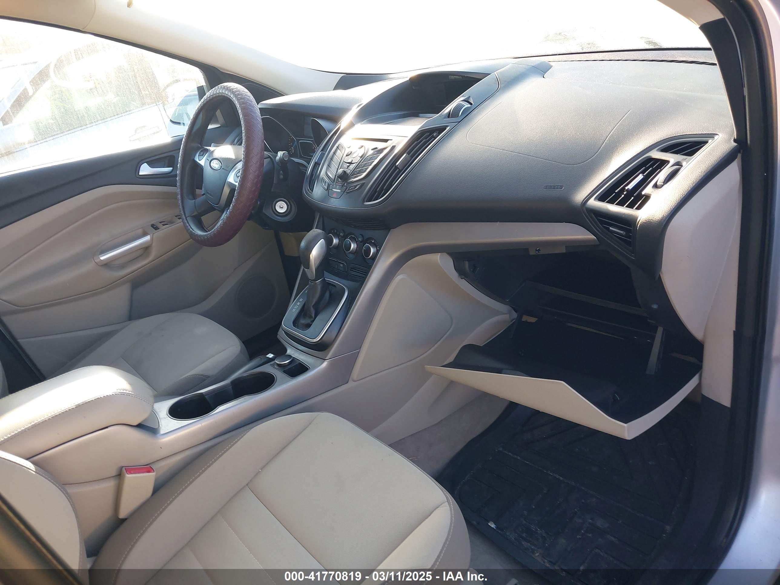 FORD ESCAPE image 5