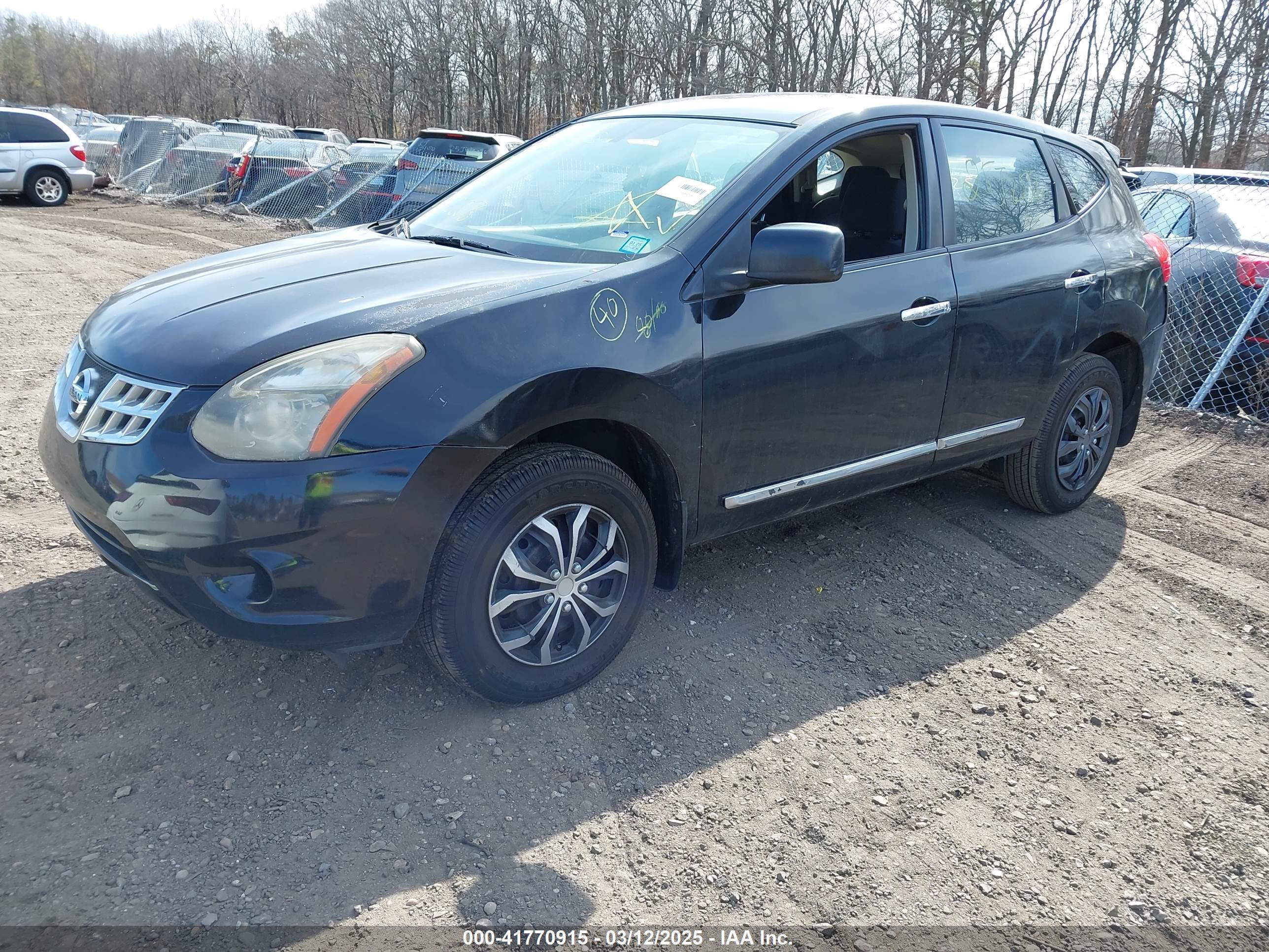 NISSAN ROGUE image 2