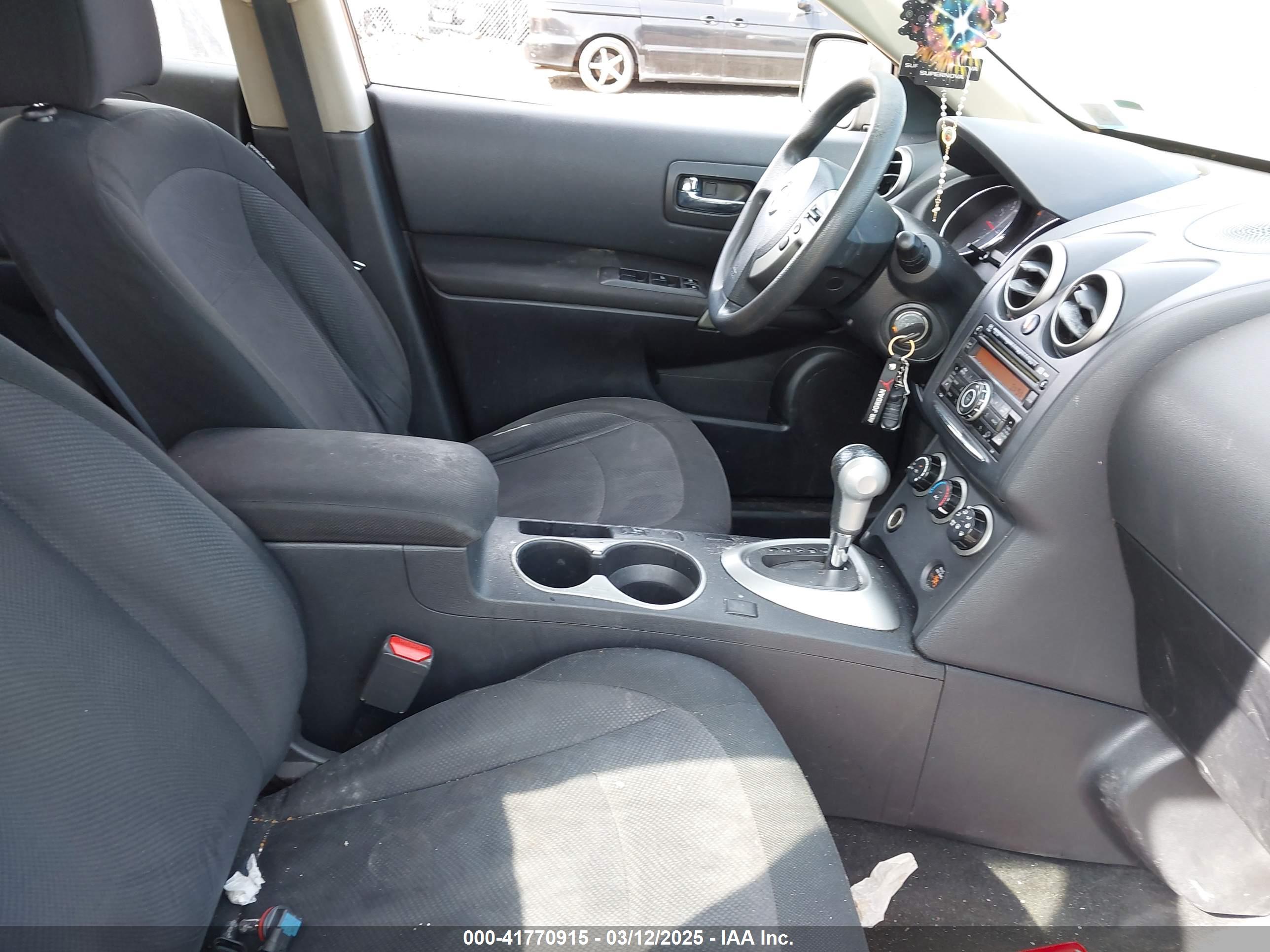 NISSAN ROGUE image 5