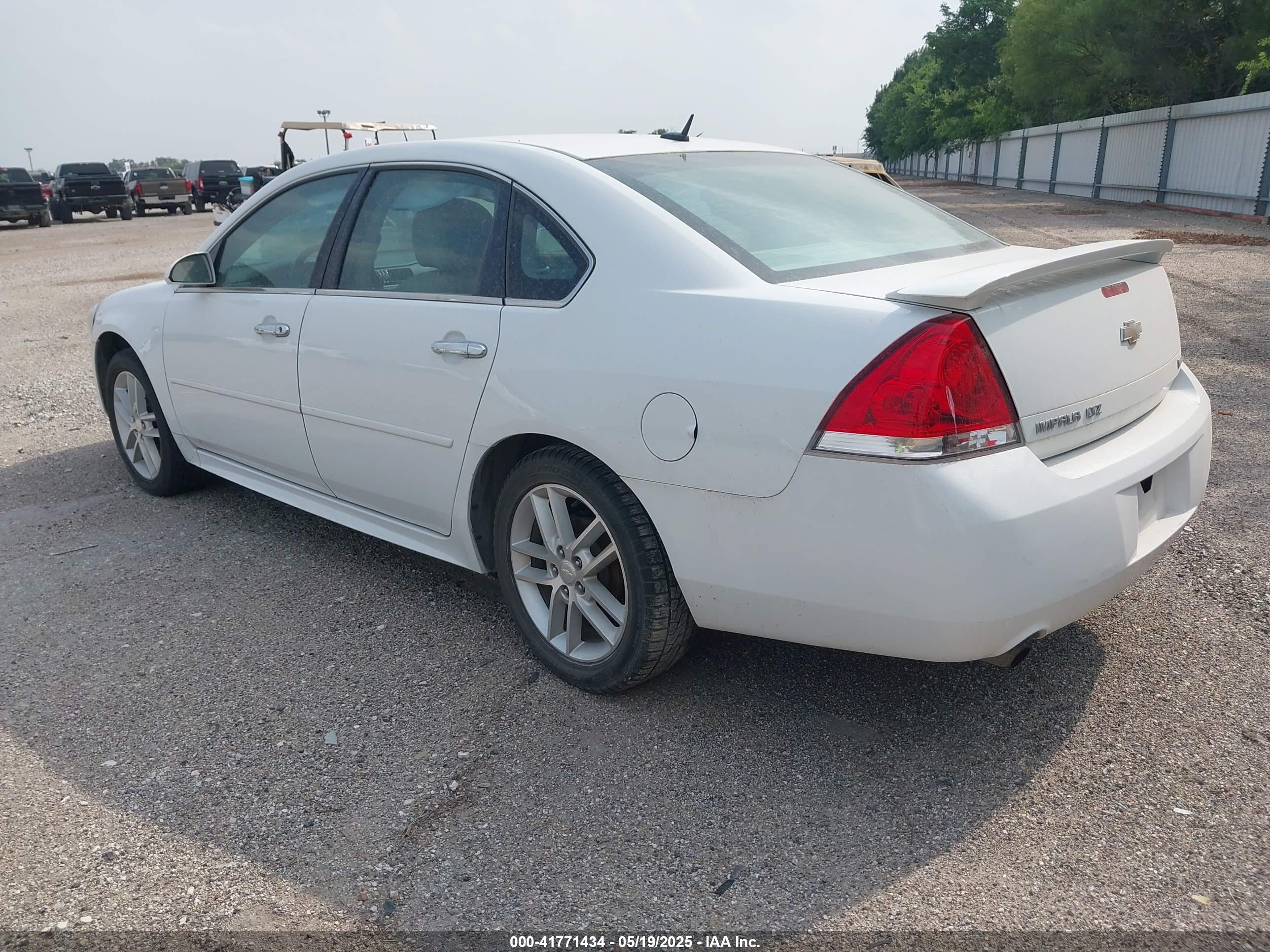 CHEVROLET IMPALA image 3
