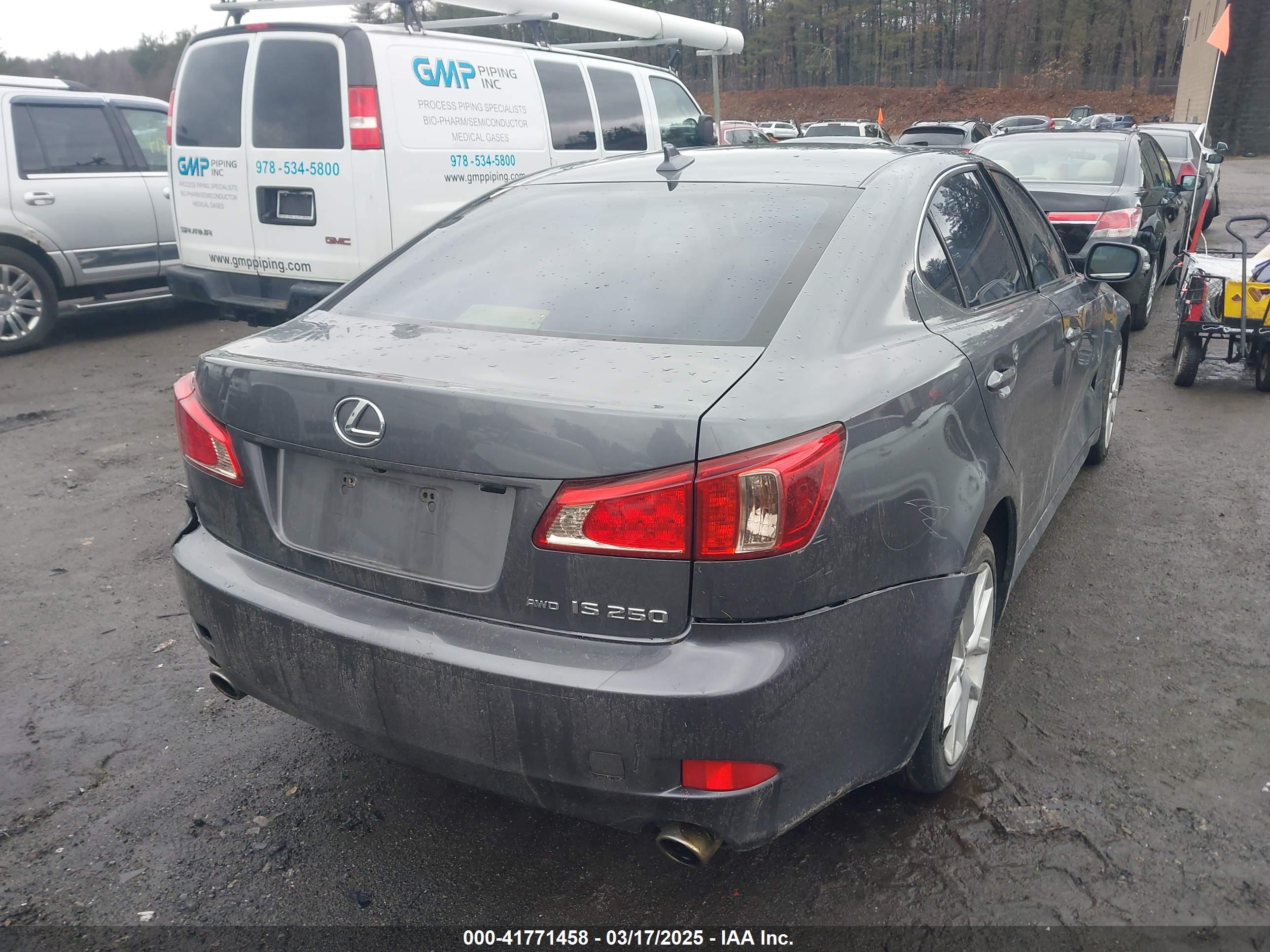 LEXUS IS image 4
