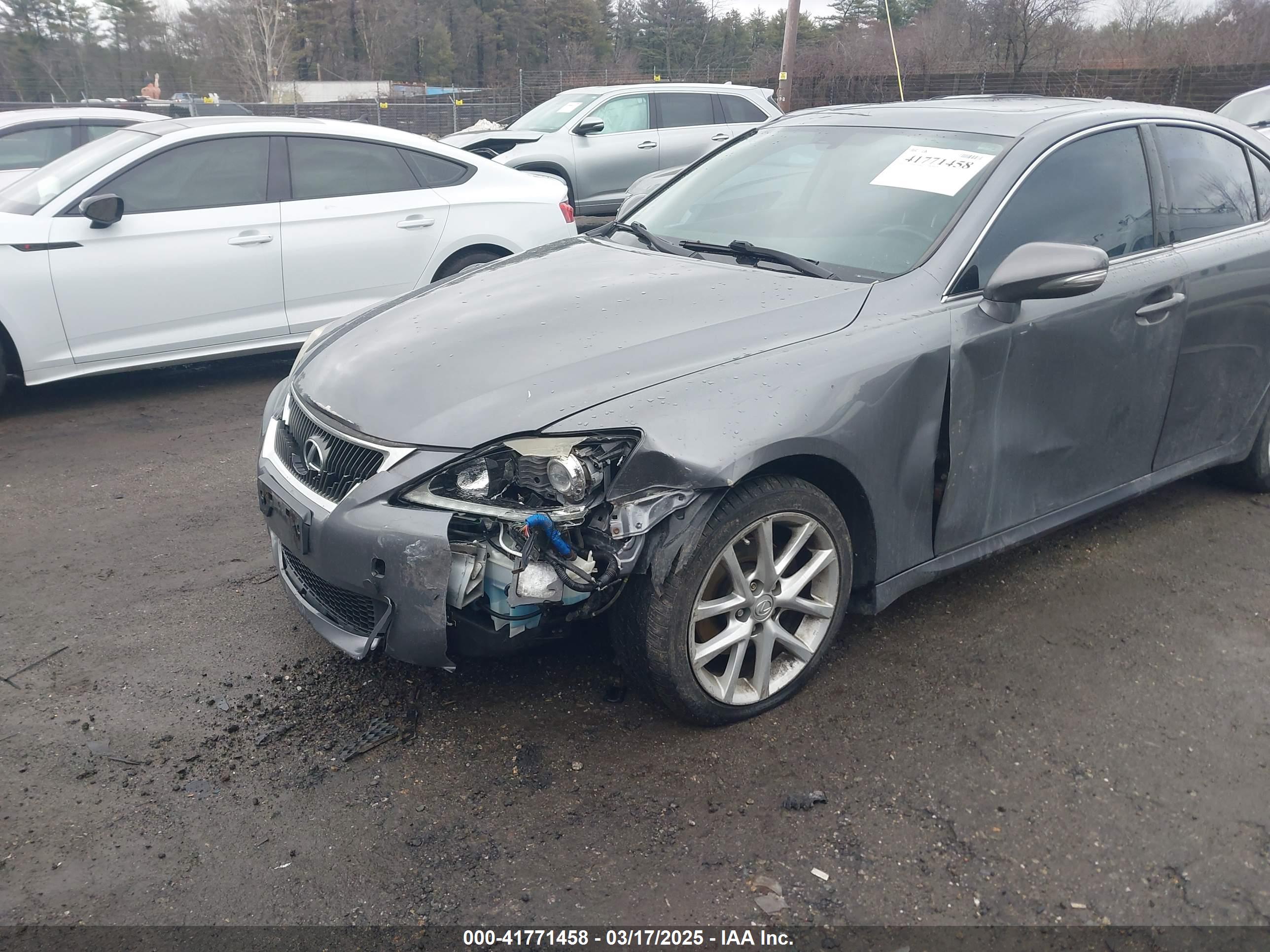 LEXUS IS image 6