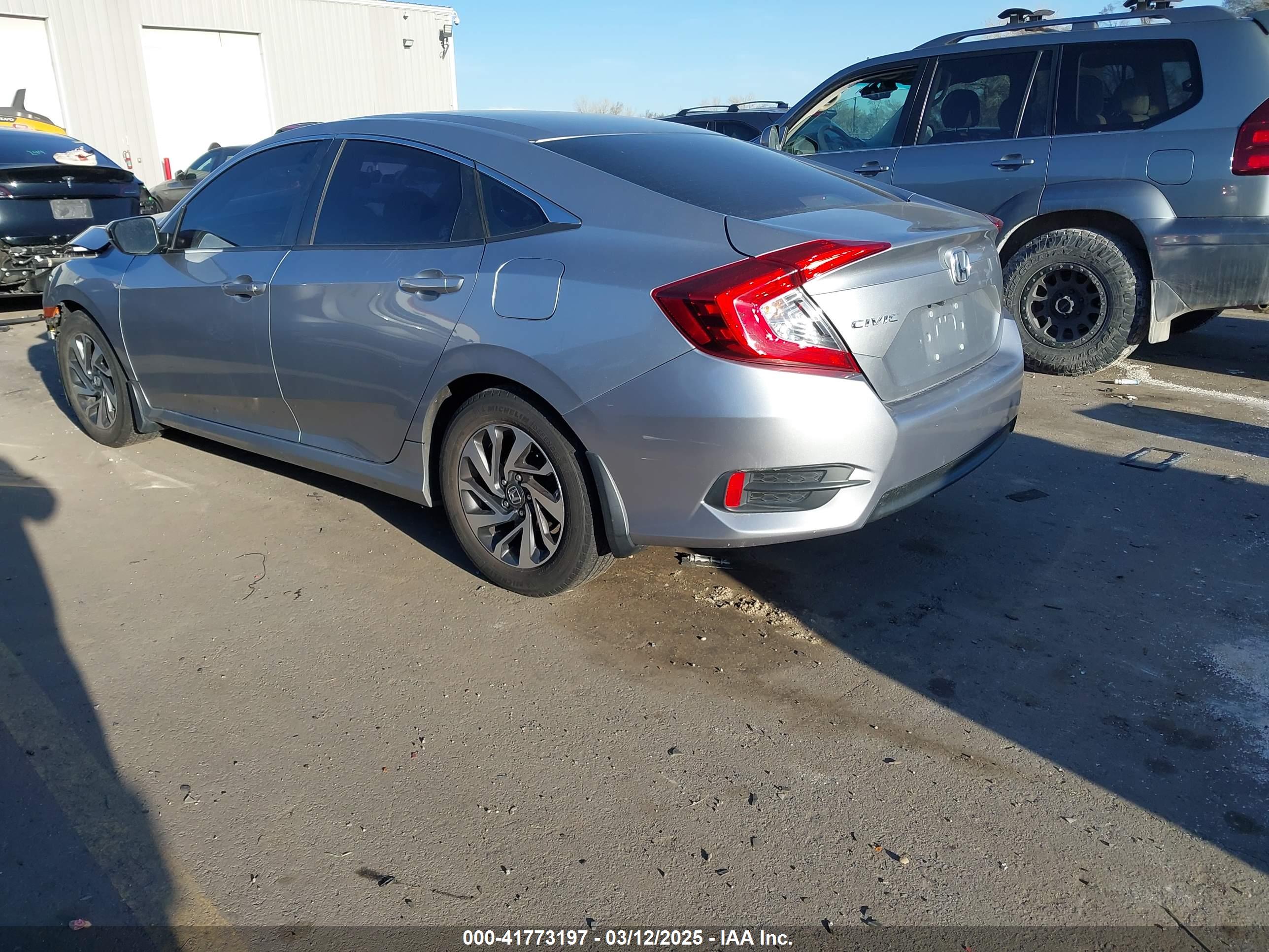 HONDA CIVIC image 3