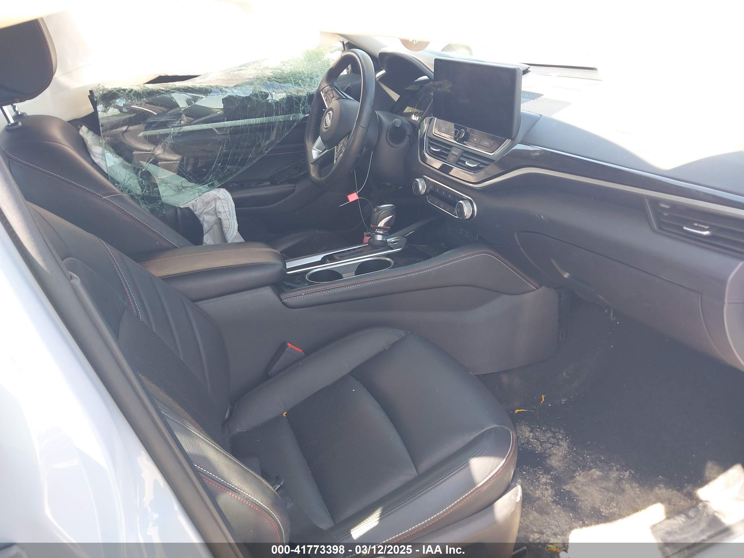 NISSAN ALTIMA image 5