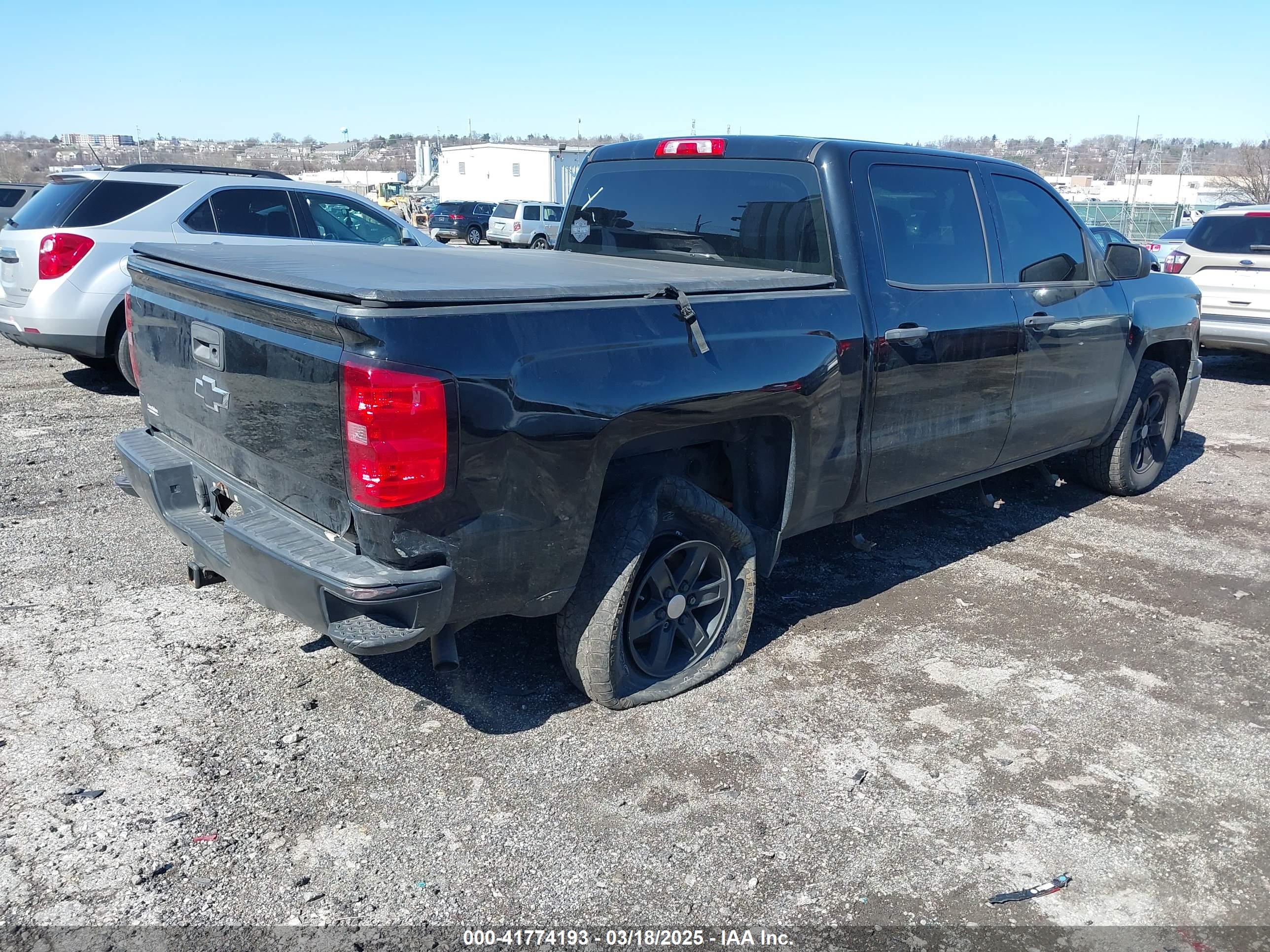 CHEVROLET SILVERADO image 4