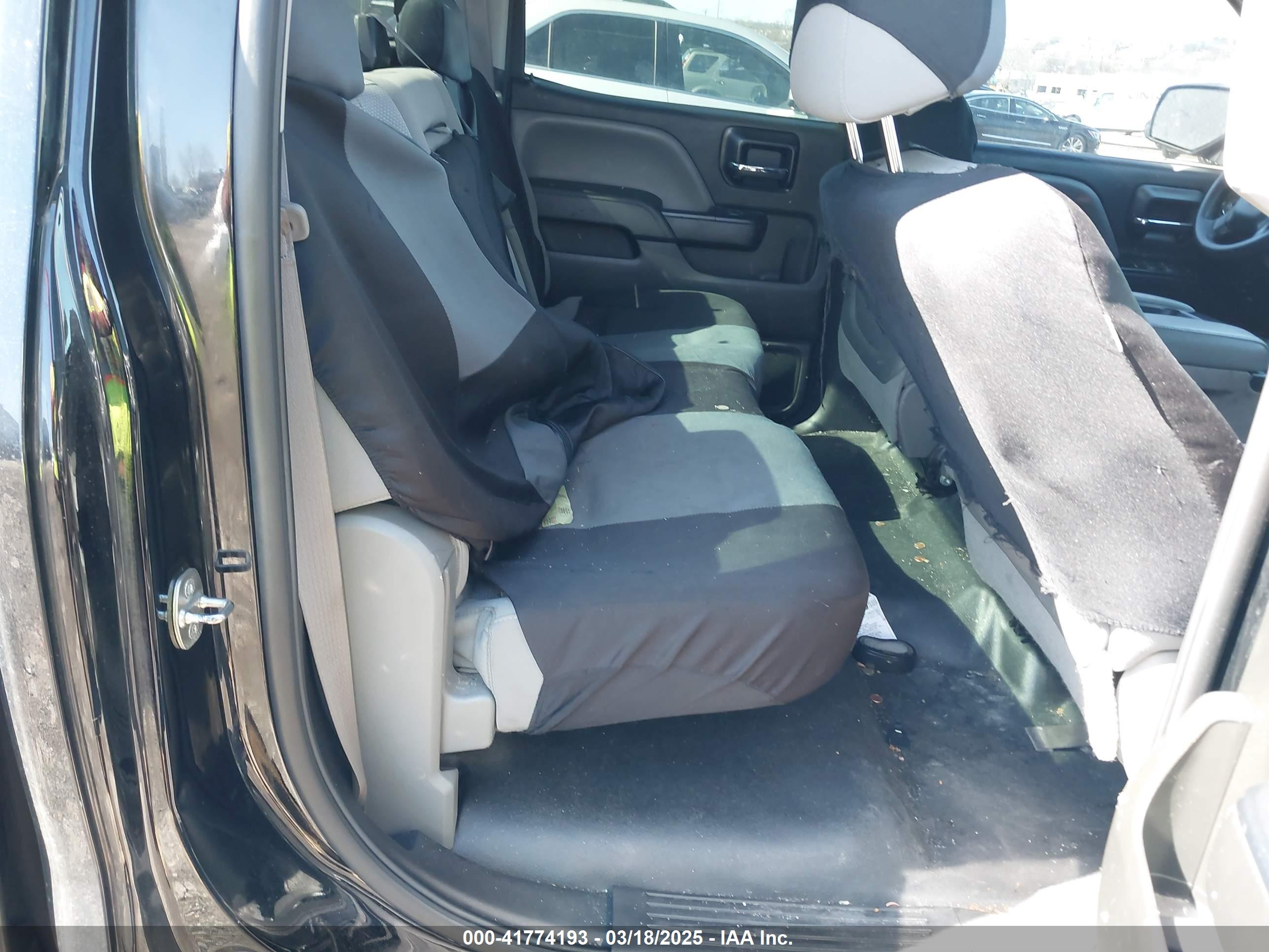 CHEVROLET SILVERADO image 8