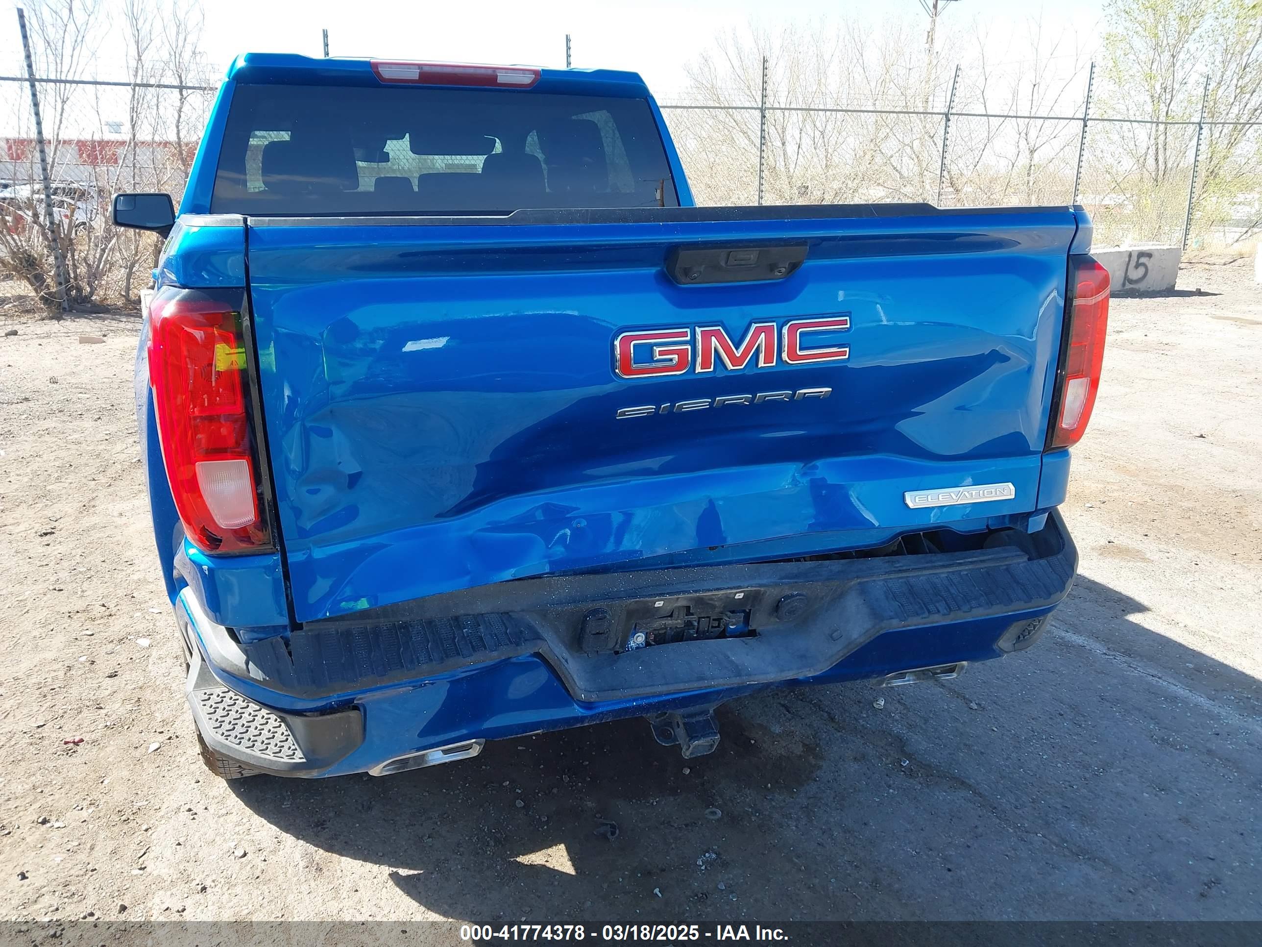 GMC SIERRA image 6