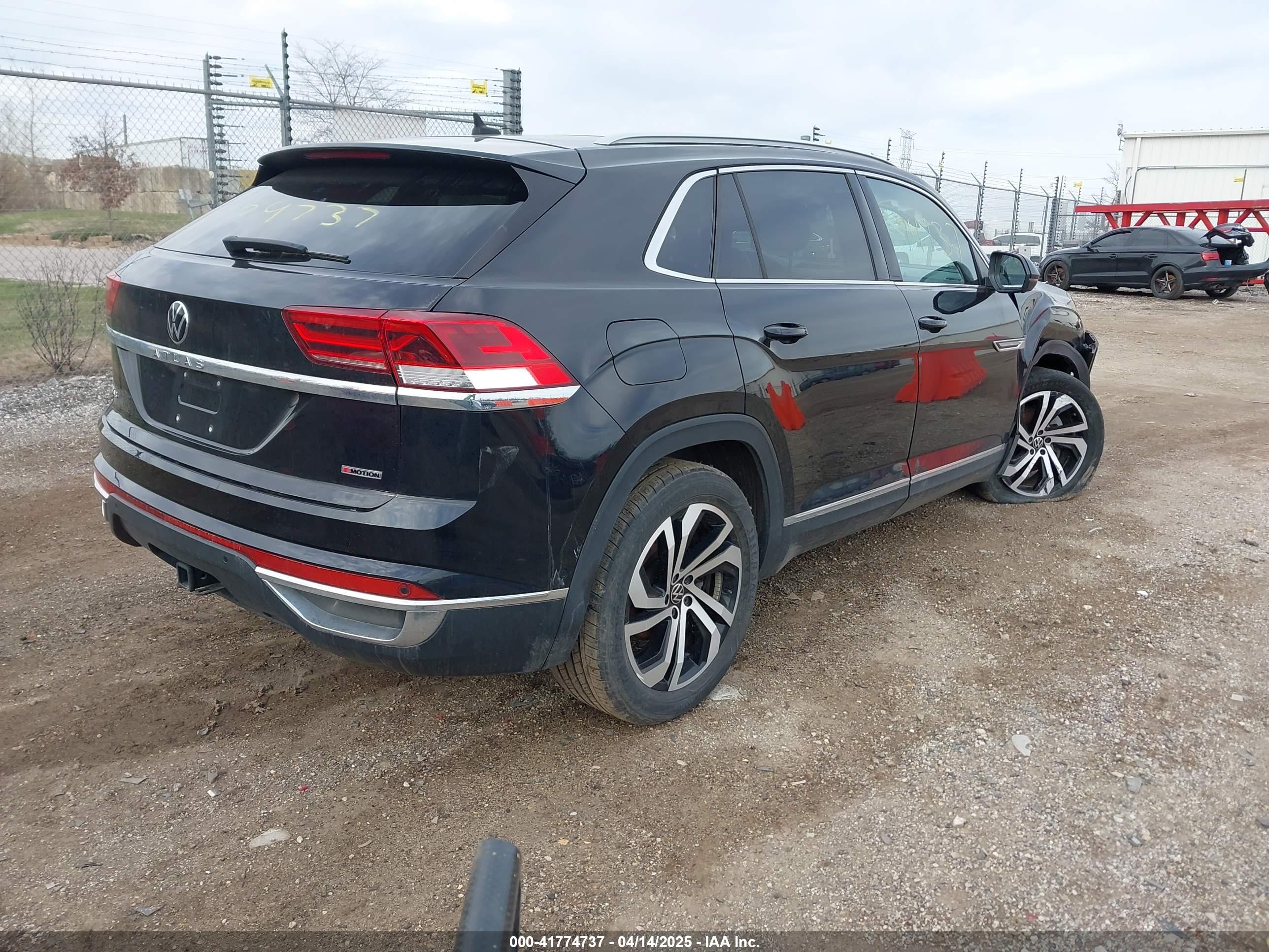VOLKSWAGEN ATLAS image 4