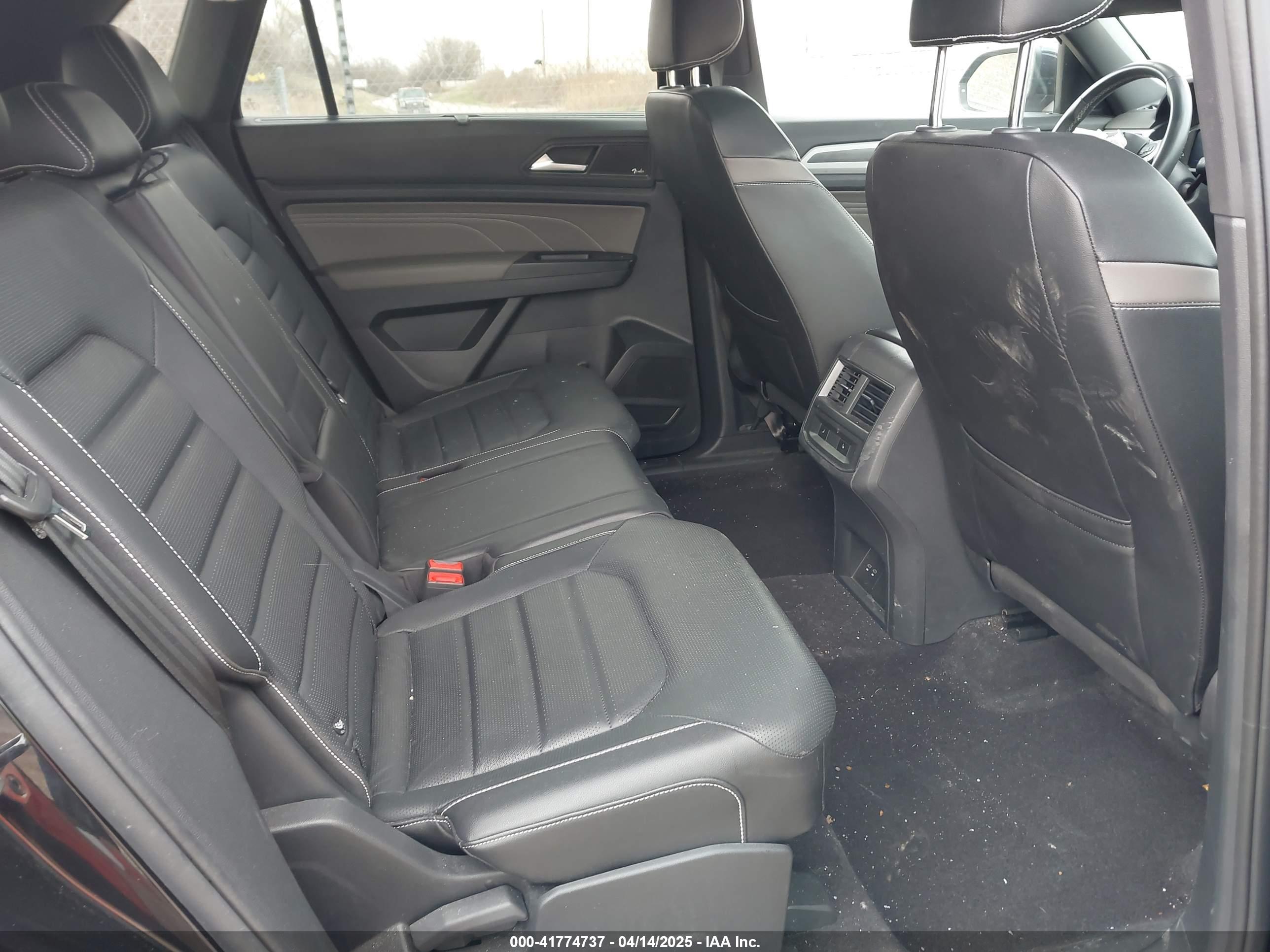 VOLKSWAGEN ATLAS image 8