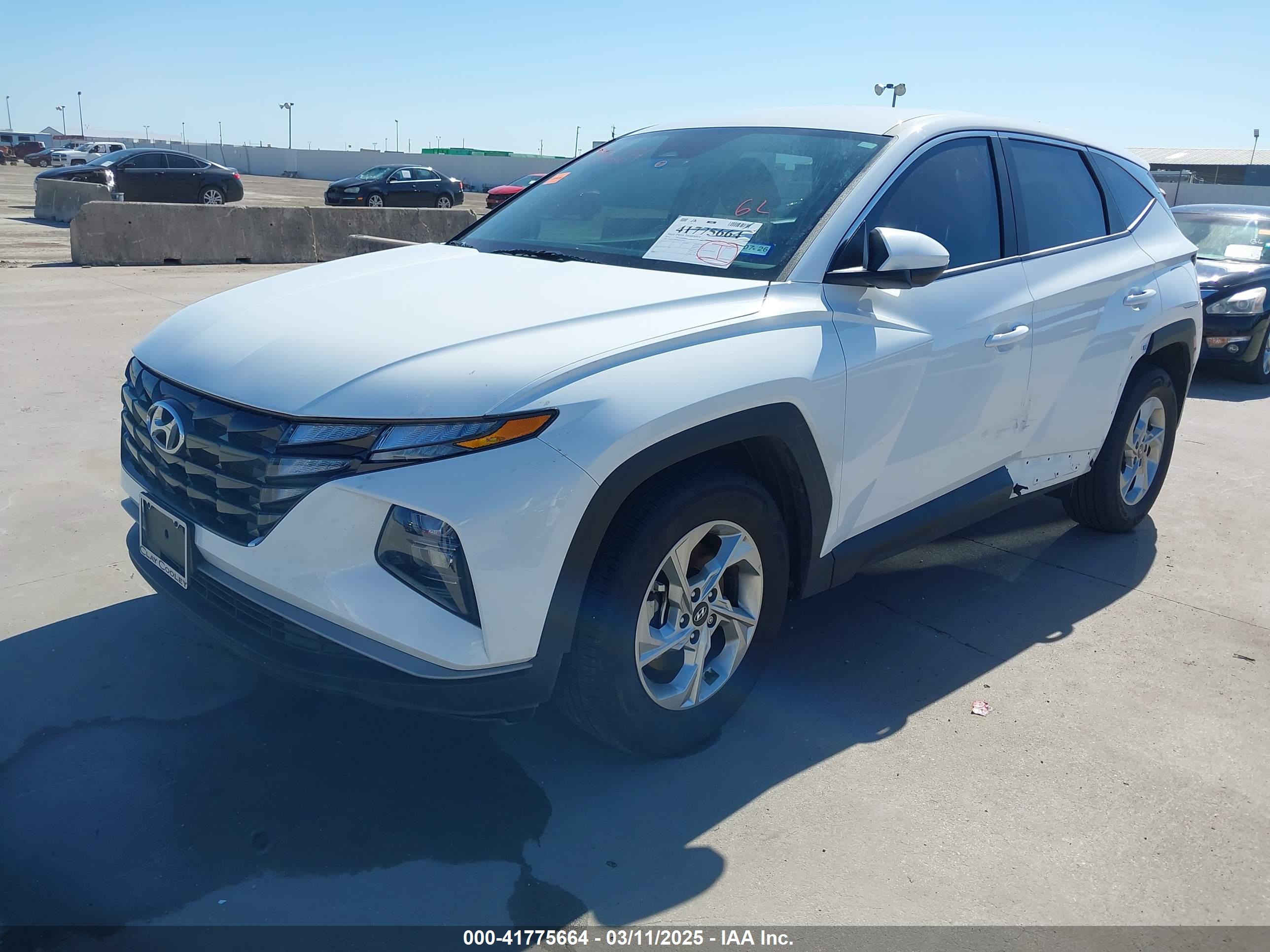 HYUNDAI TUCSON image 2