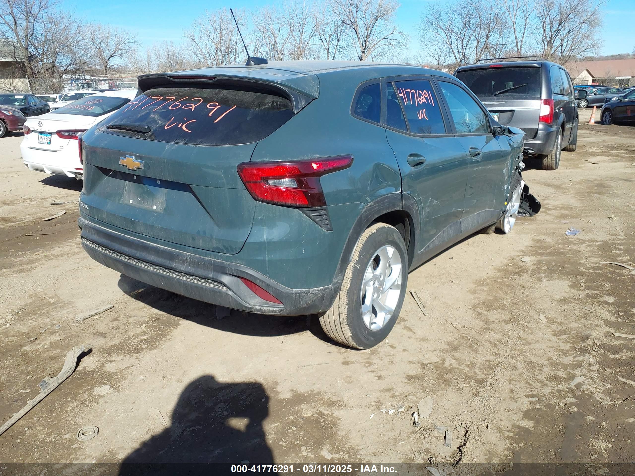 CHEVROLET TRAX image 4