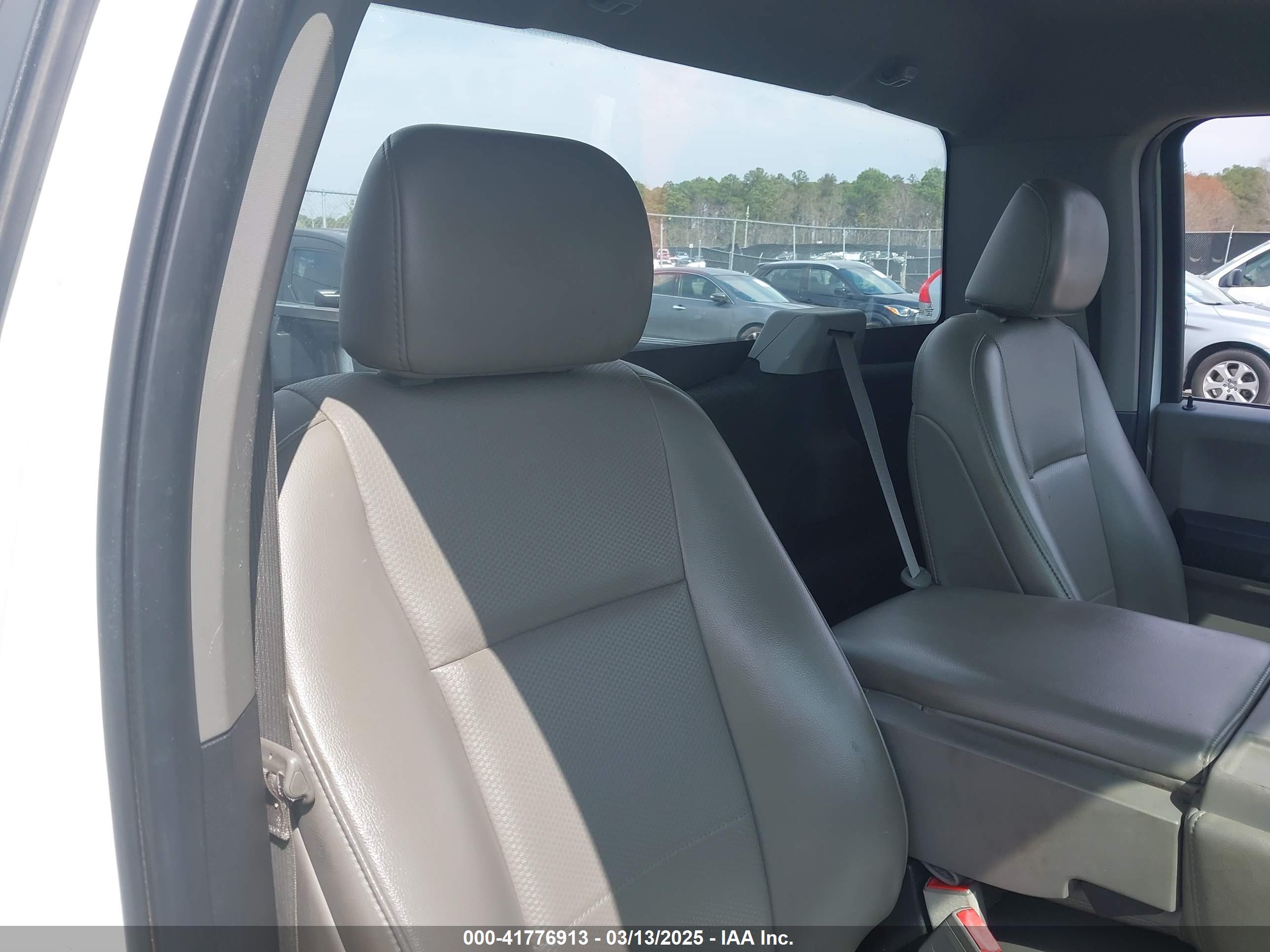 FORD F-150 image 8