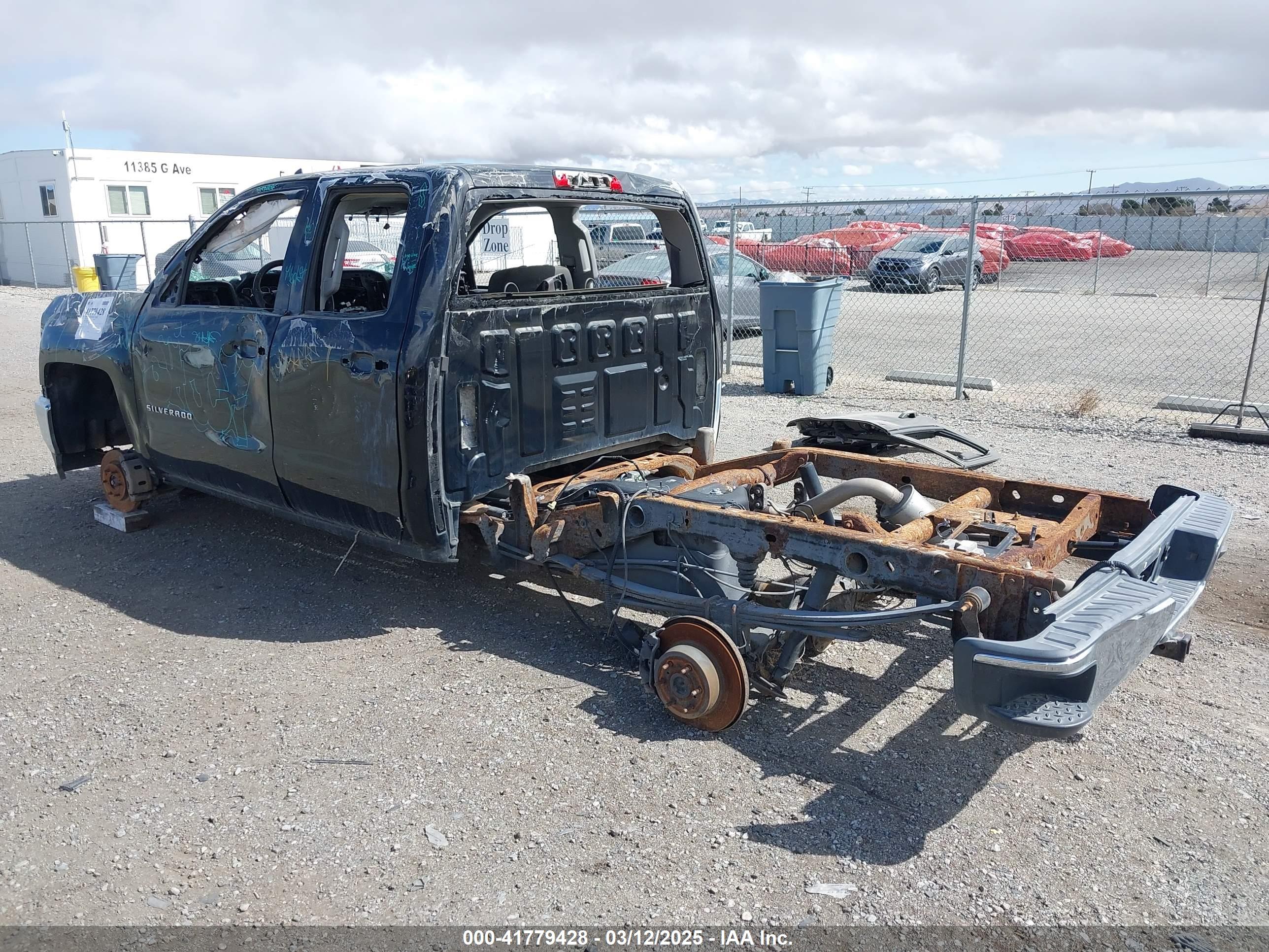 CHEVROLET SILVERADO image 3