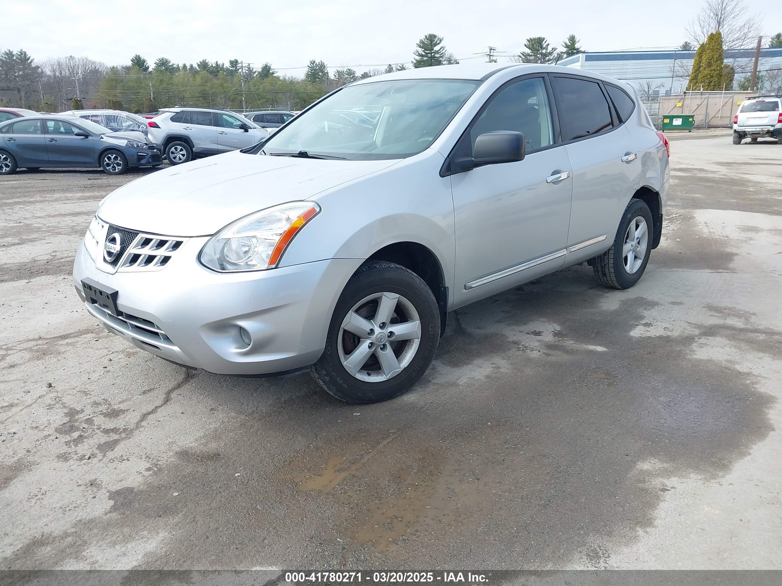 NISSAN ROGUE image 2