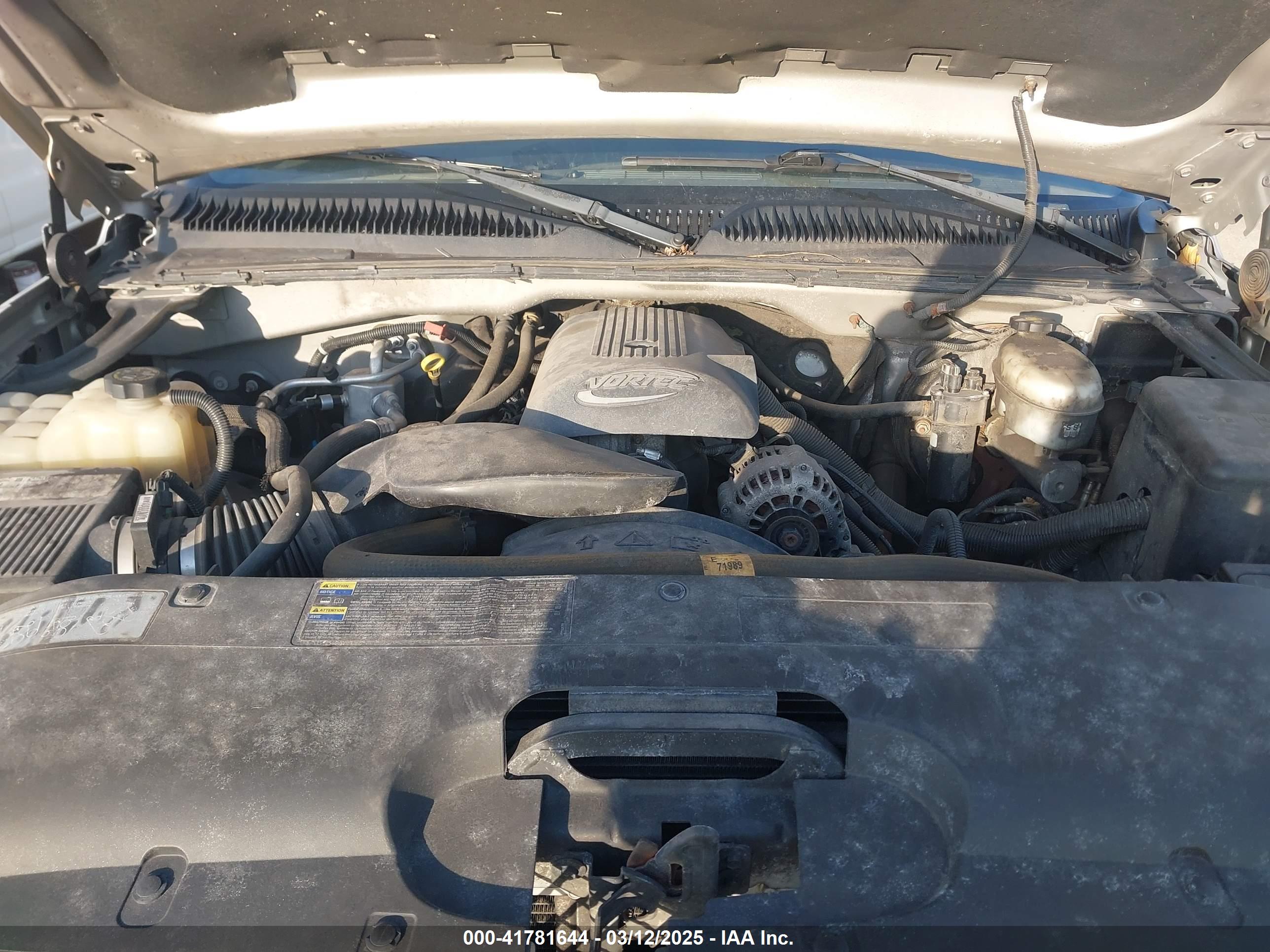 CHEVROLET SILVERADO image 10