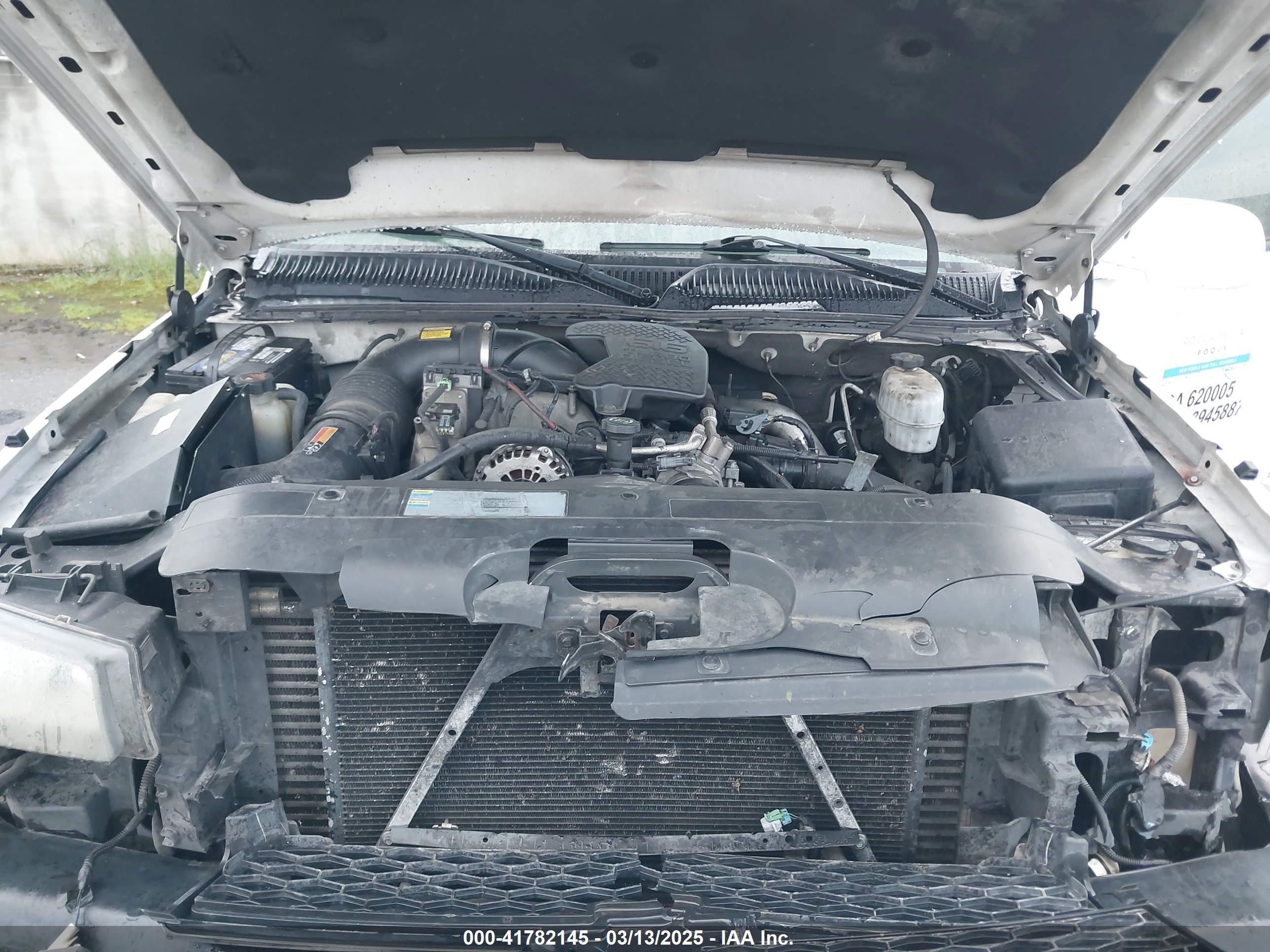 CHEVROLET SILVERADO image 10