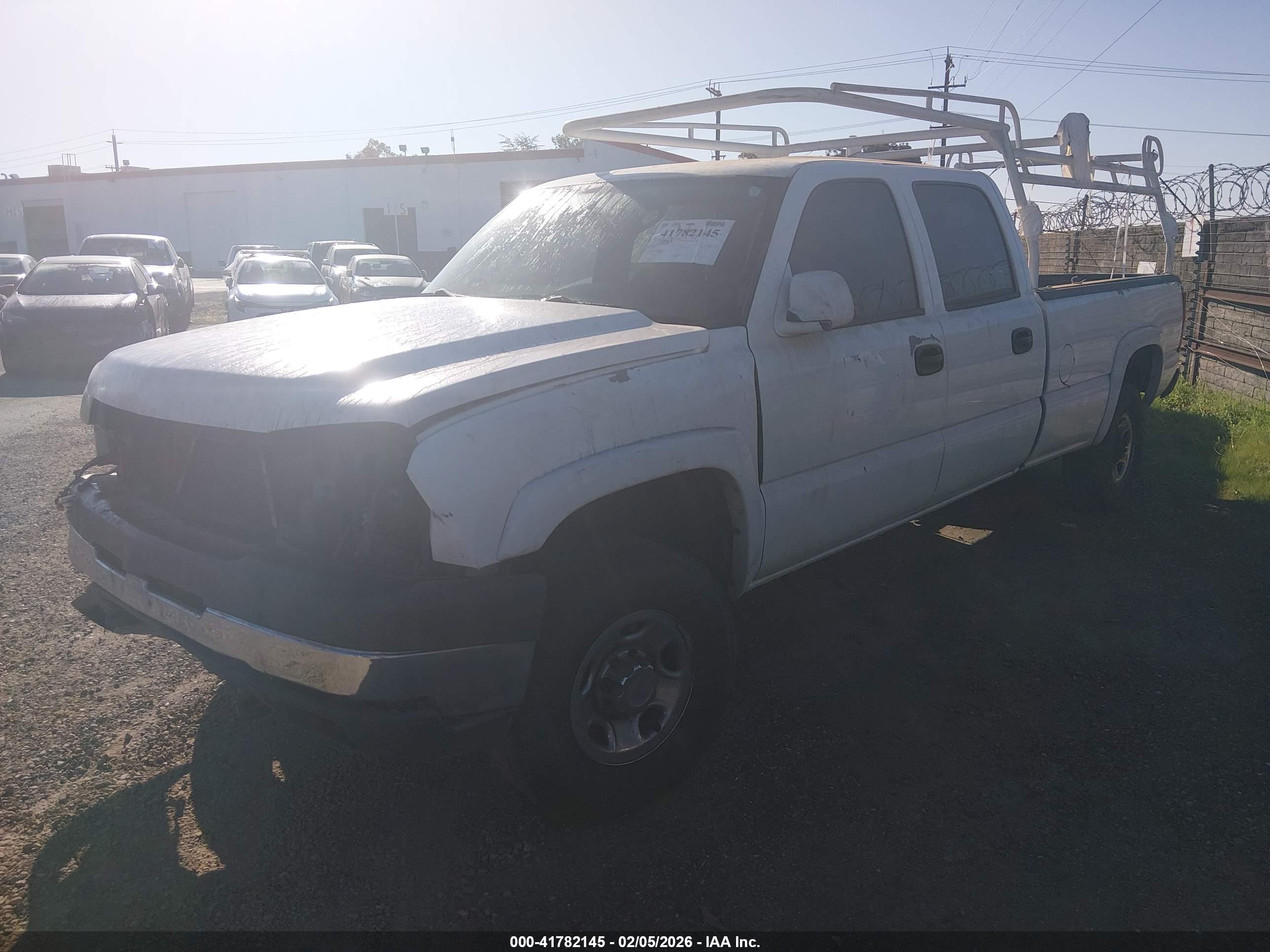 CHEVROLET SILVERADO image 2