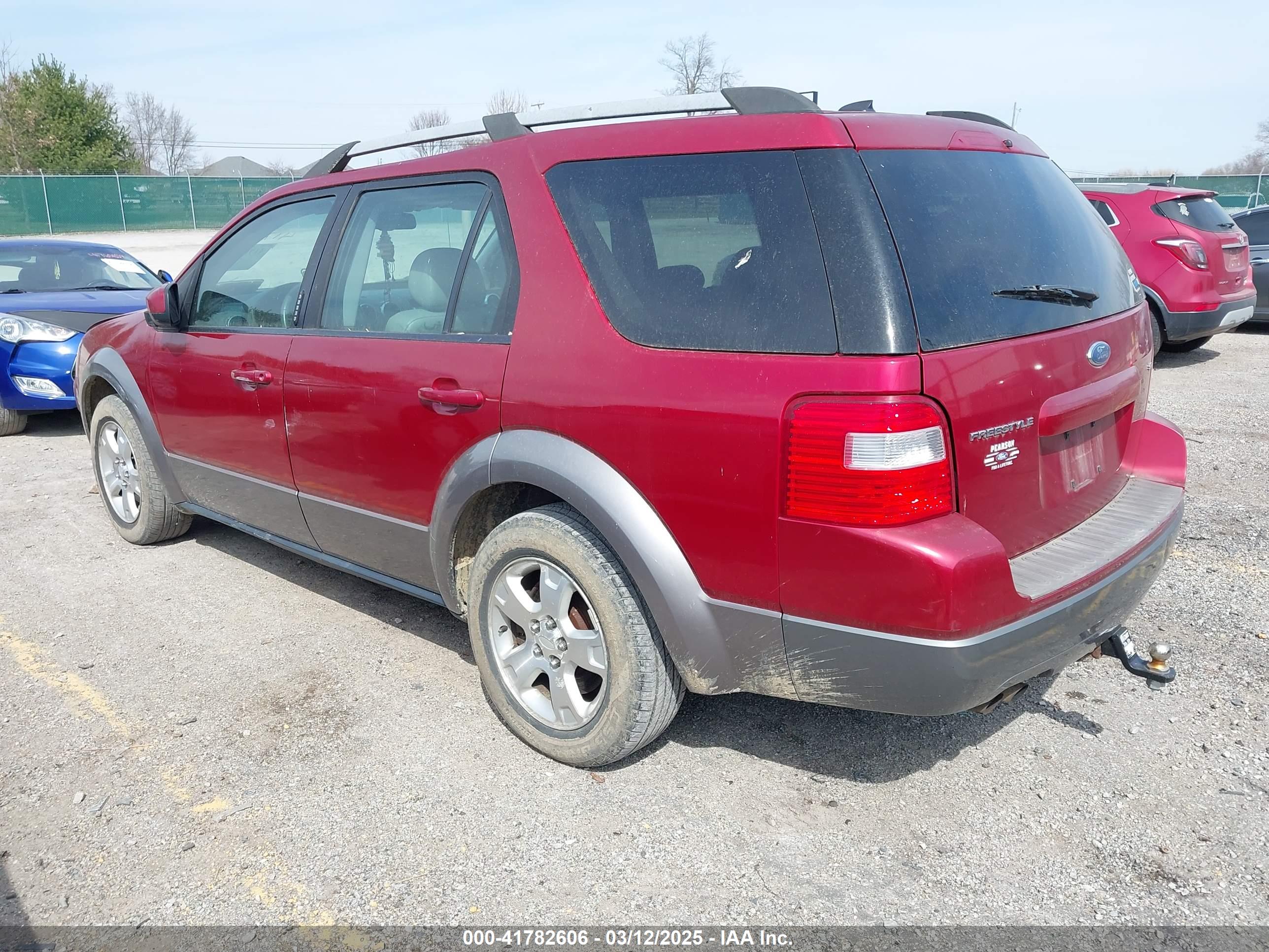 FORD FREESTYLE image 3