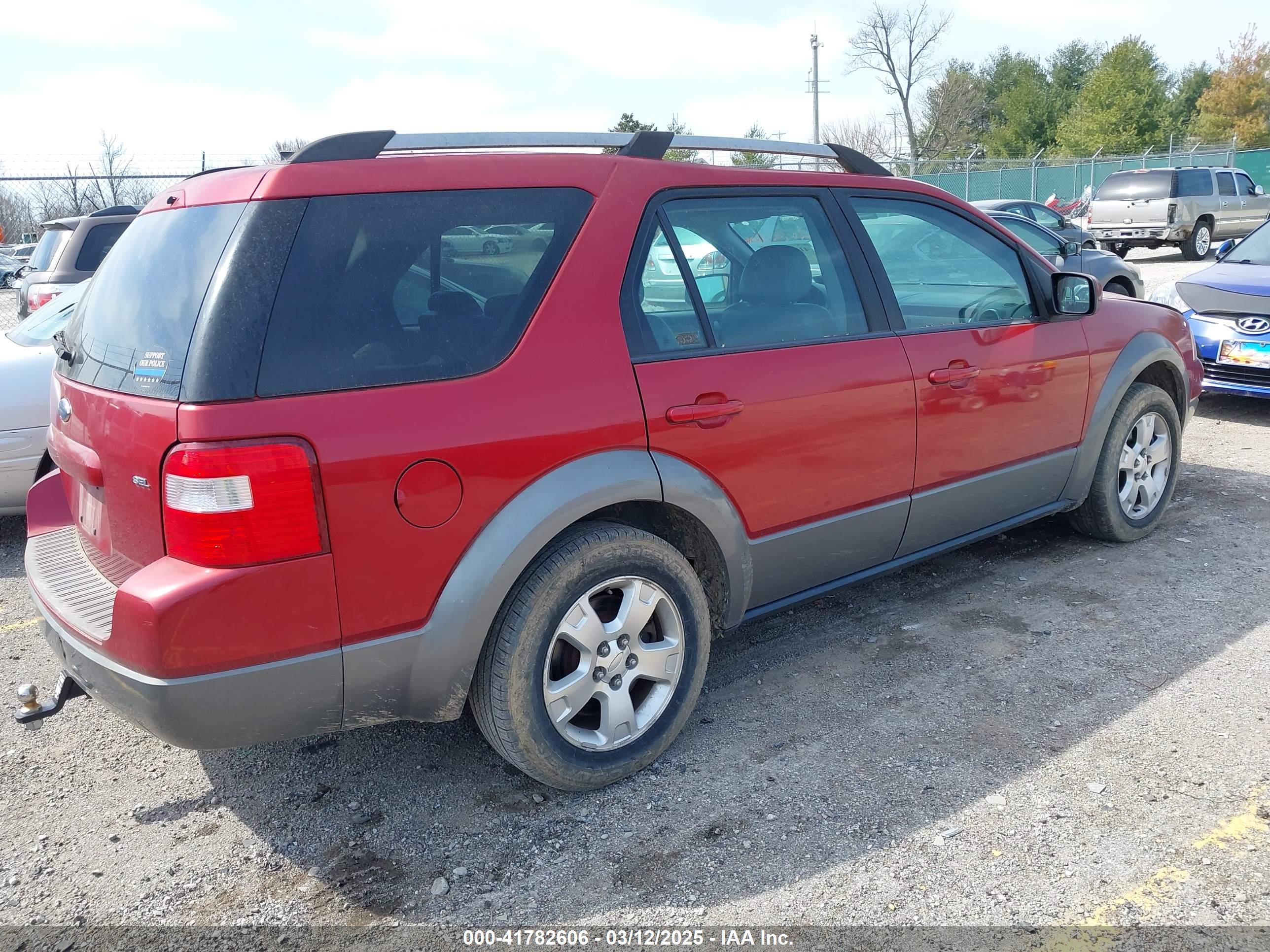 FORD FREESTYLE image 4