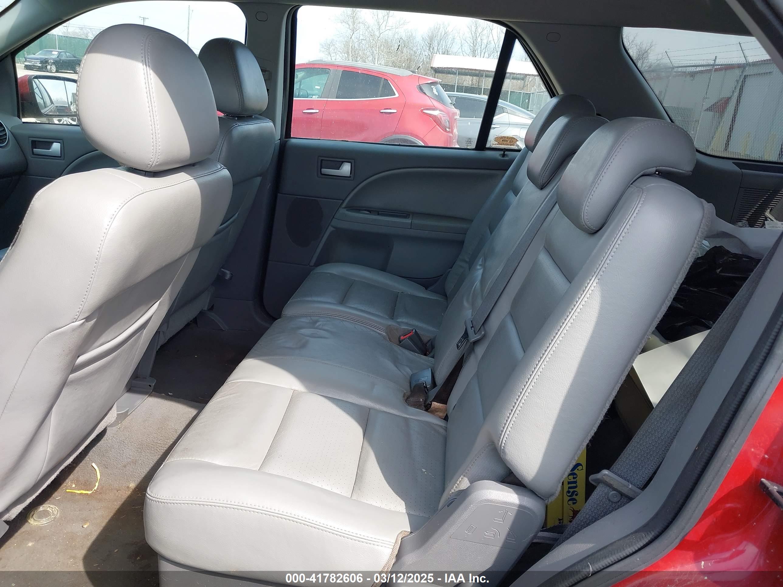 FORD FREESTYLE image 8