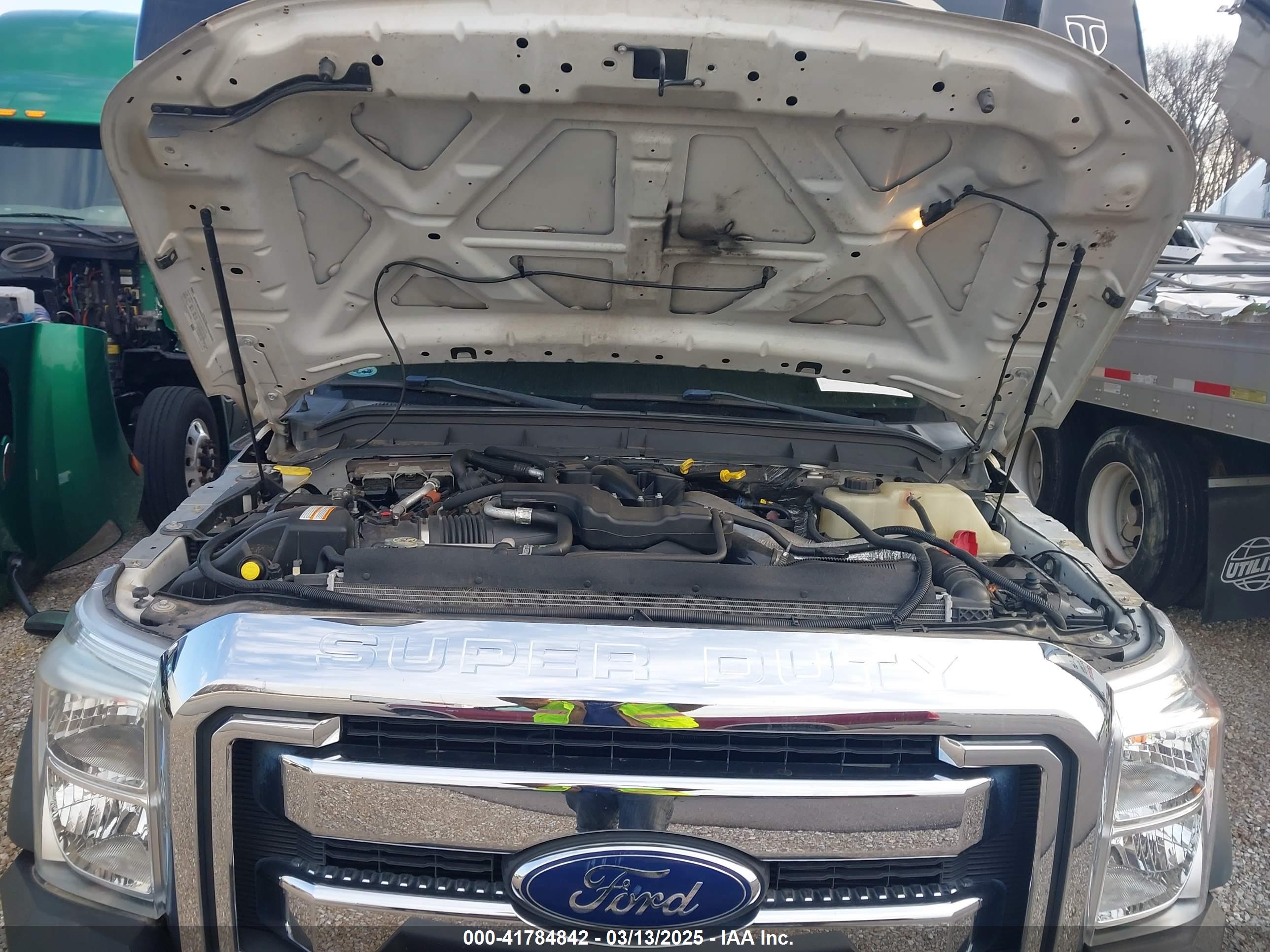 FORD F-550 image 10