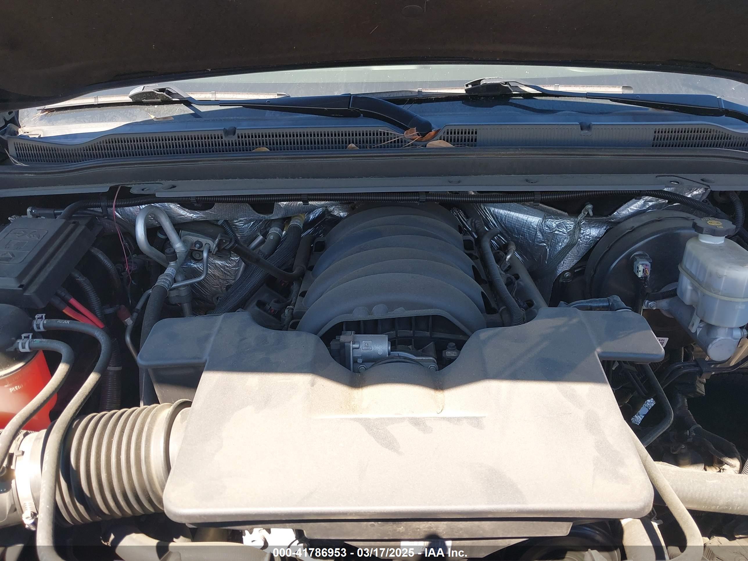 CHEVROLET SUBURBAN image 10