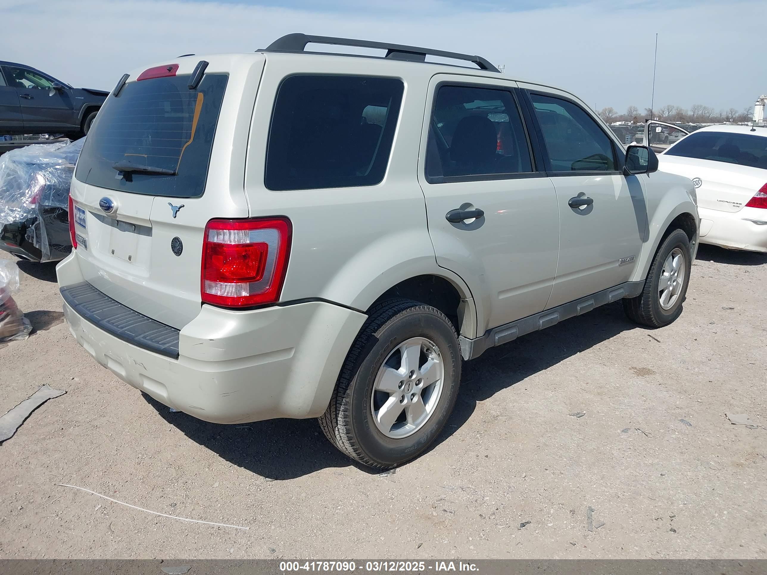 FORD ESCAPE image 4