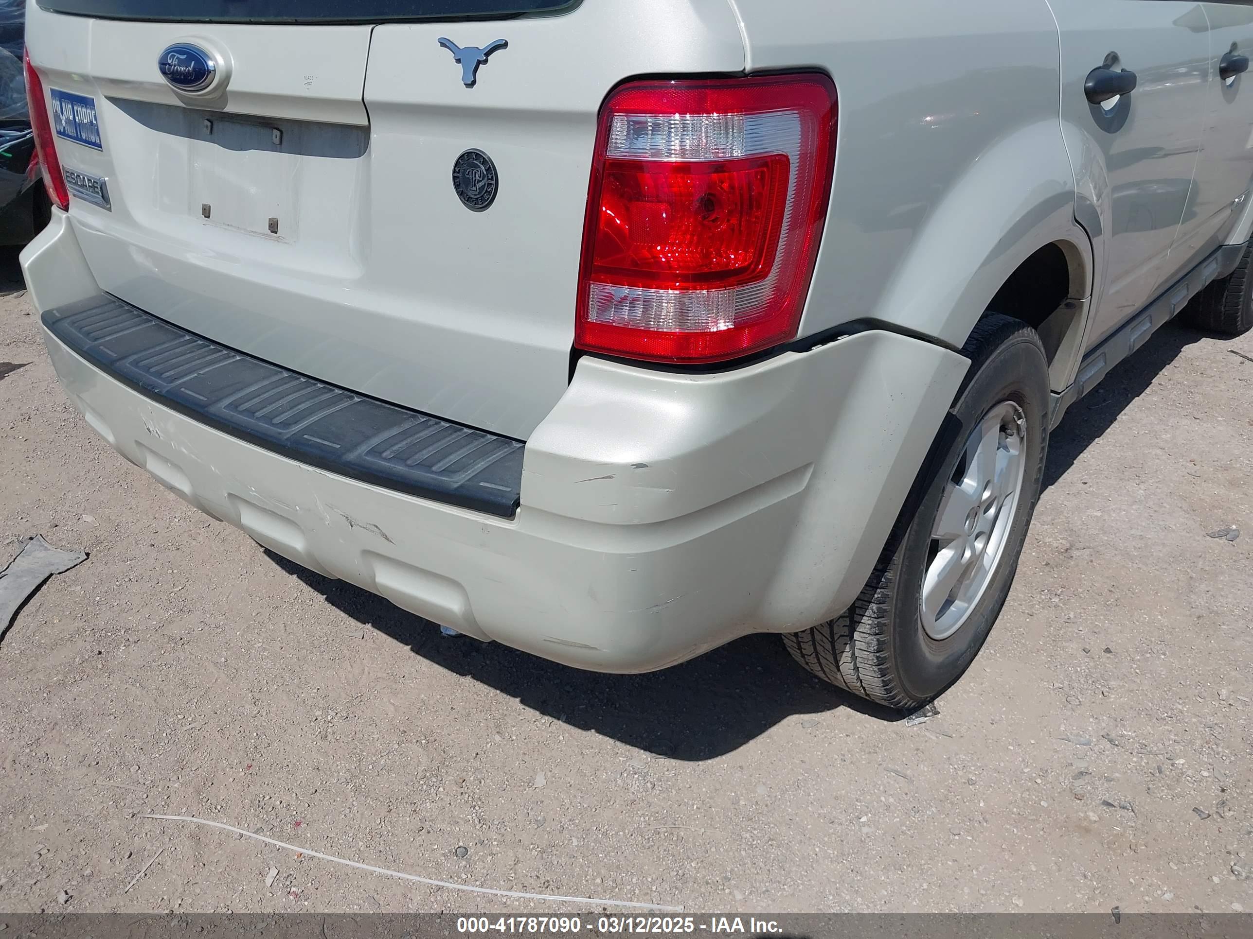 FORD ESCAPE image 6