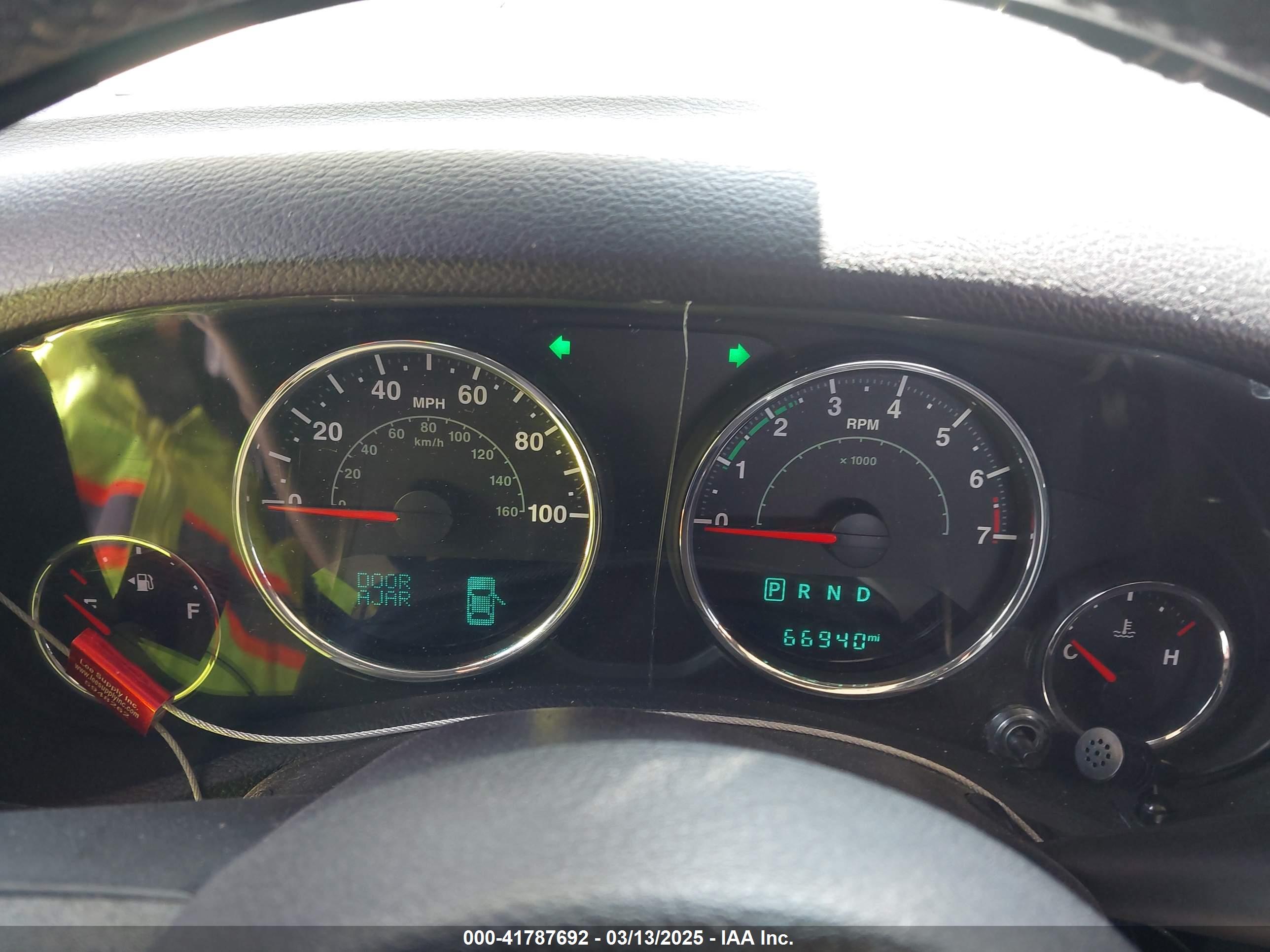 JEEP WRANGLER image 7