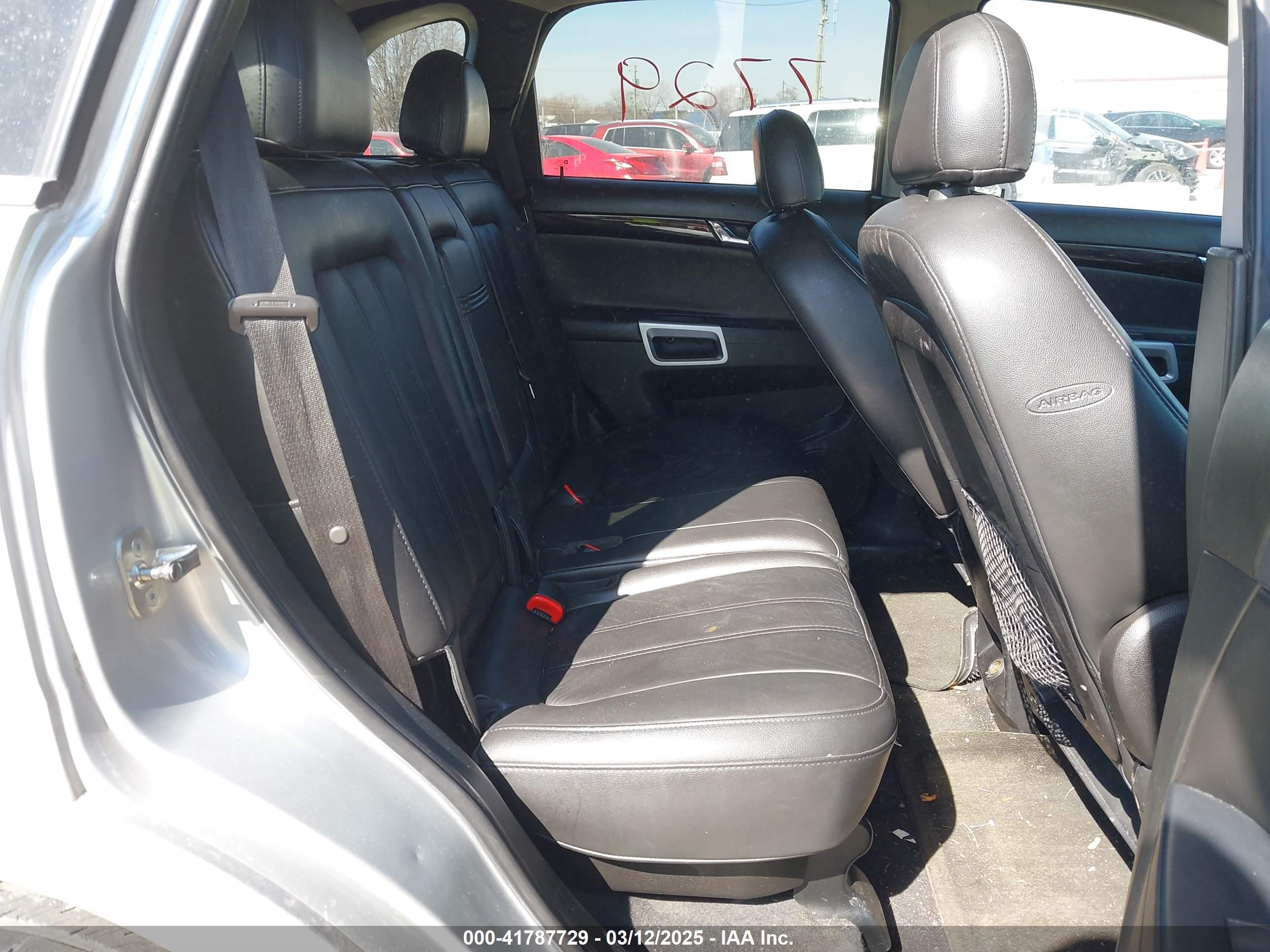 CHEVROLET CAPTIVA image 8