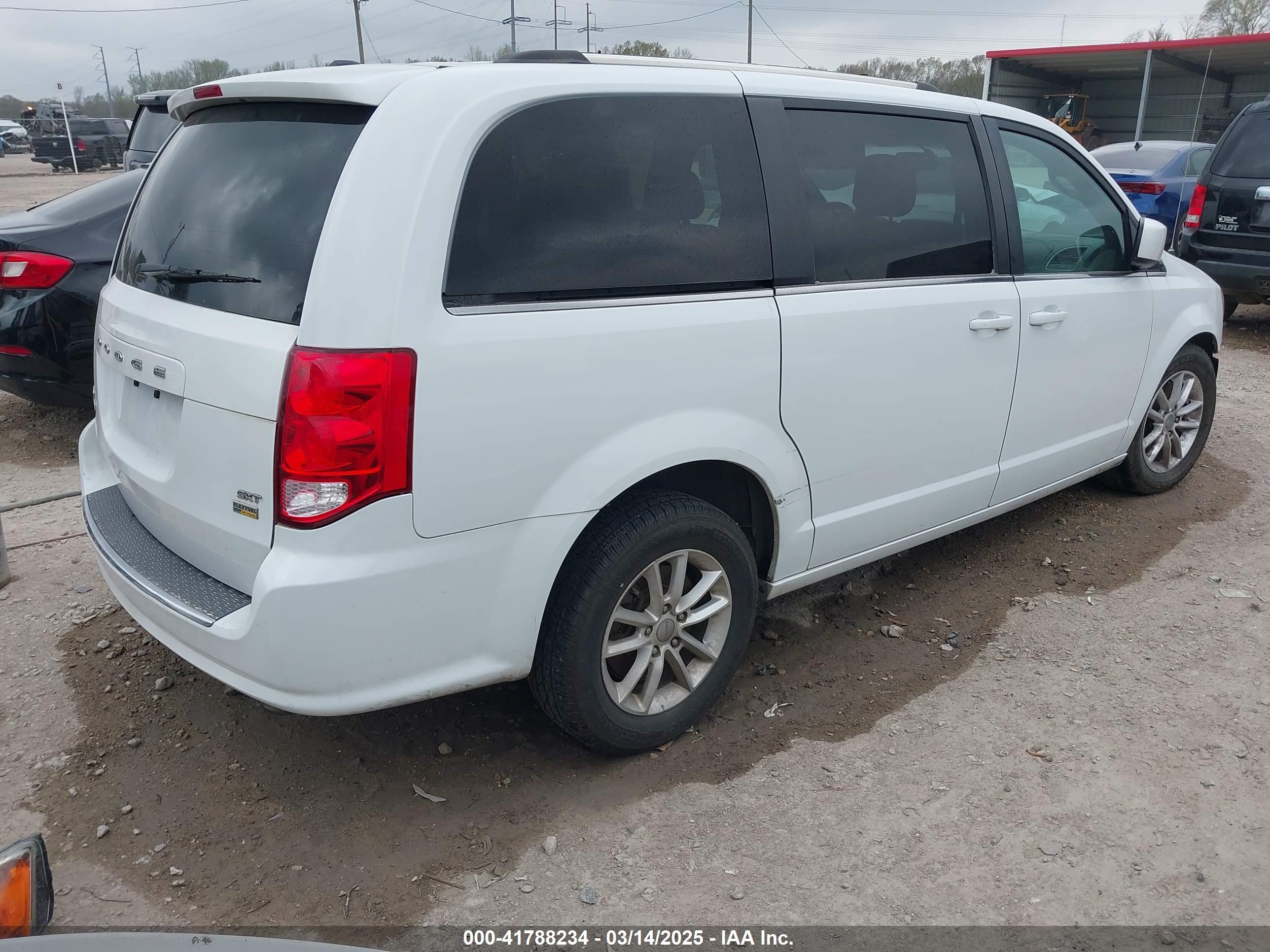 DODGE GRAND image 4