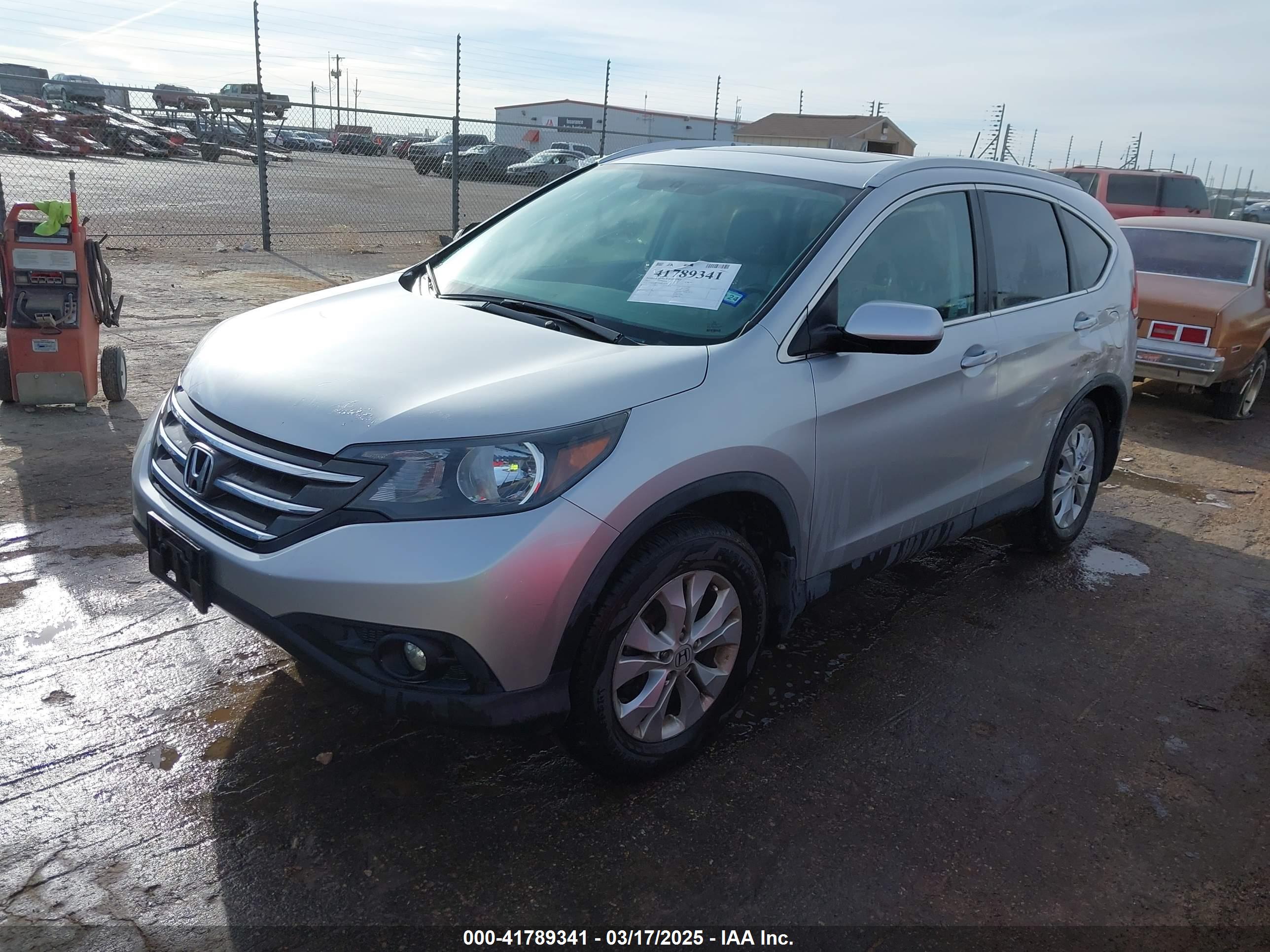 HONDA CR-V image 2