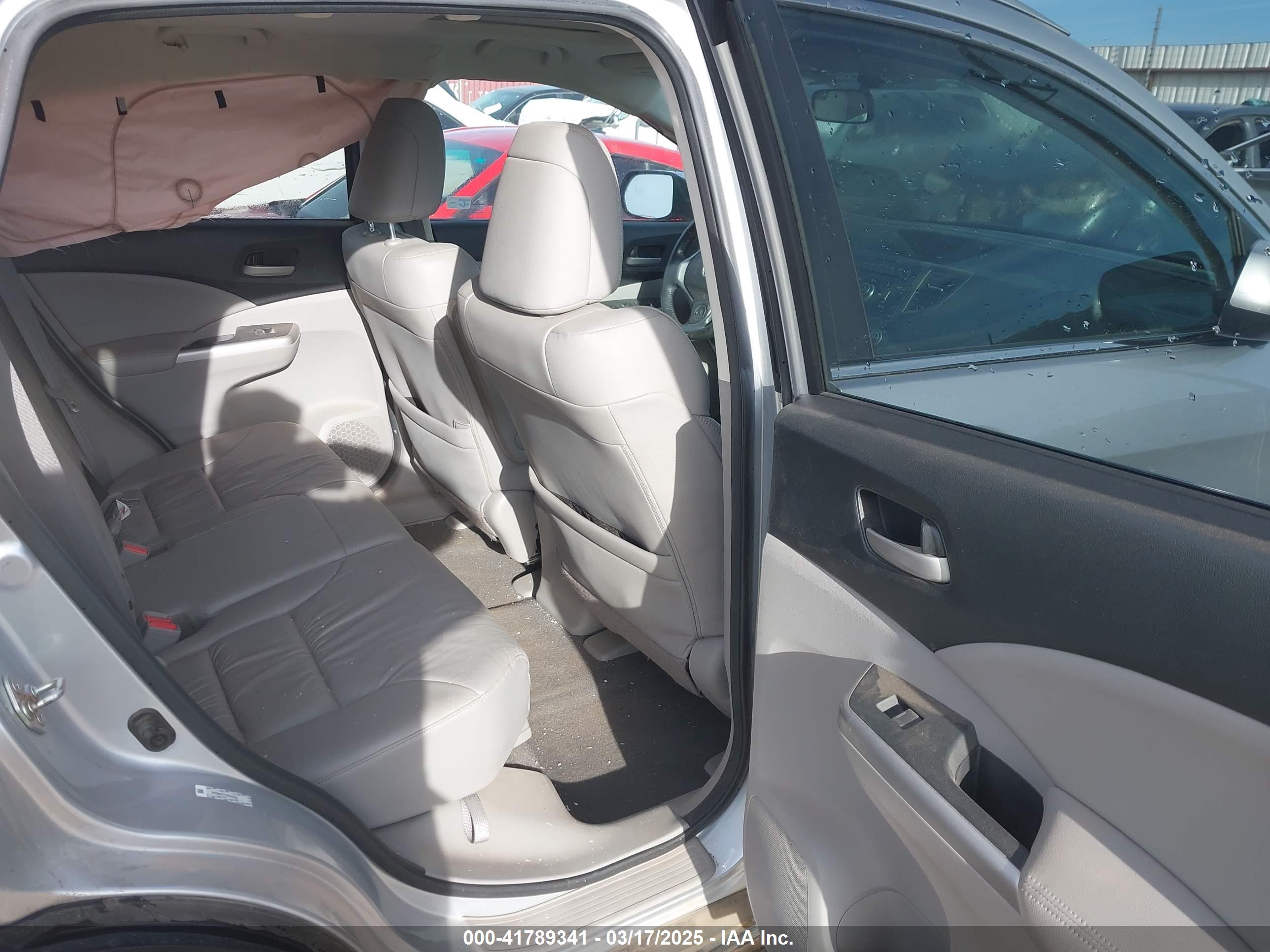 HONDA CR-V image 8