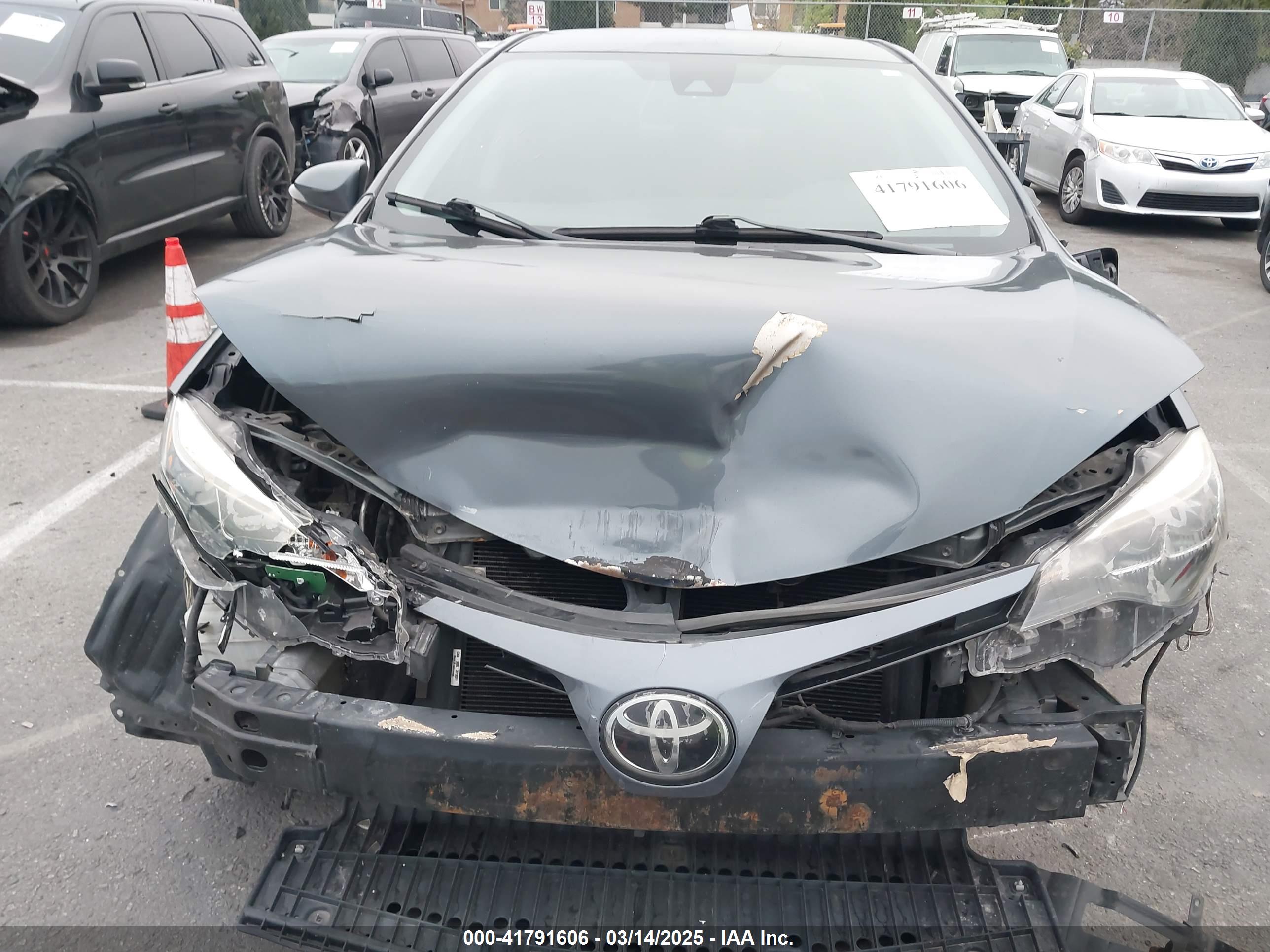 TOYOTA COROLLA image 10