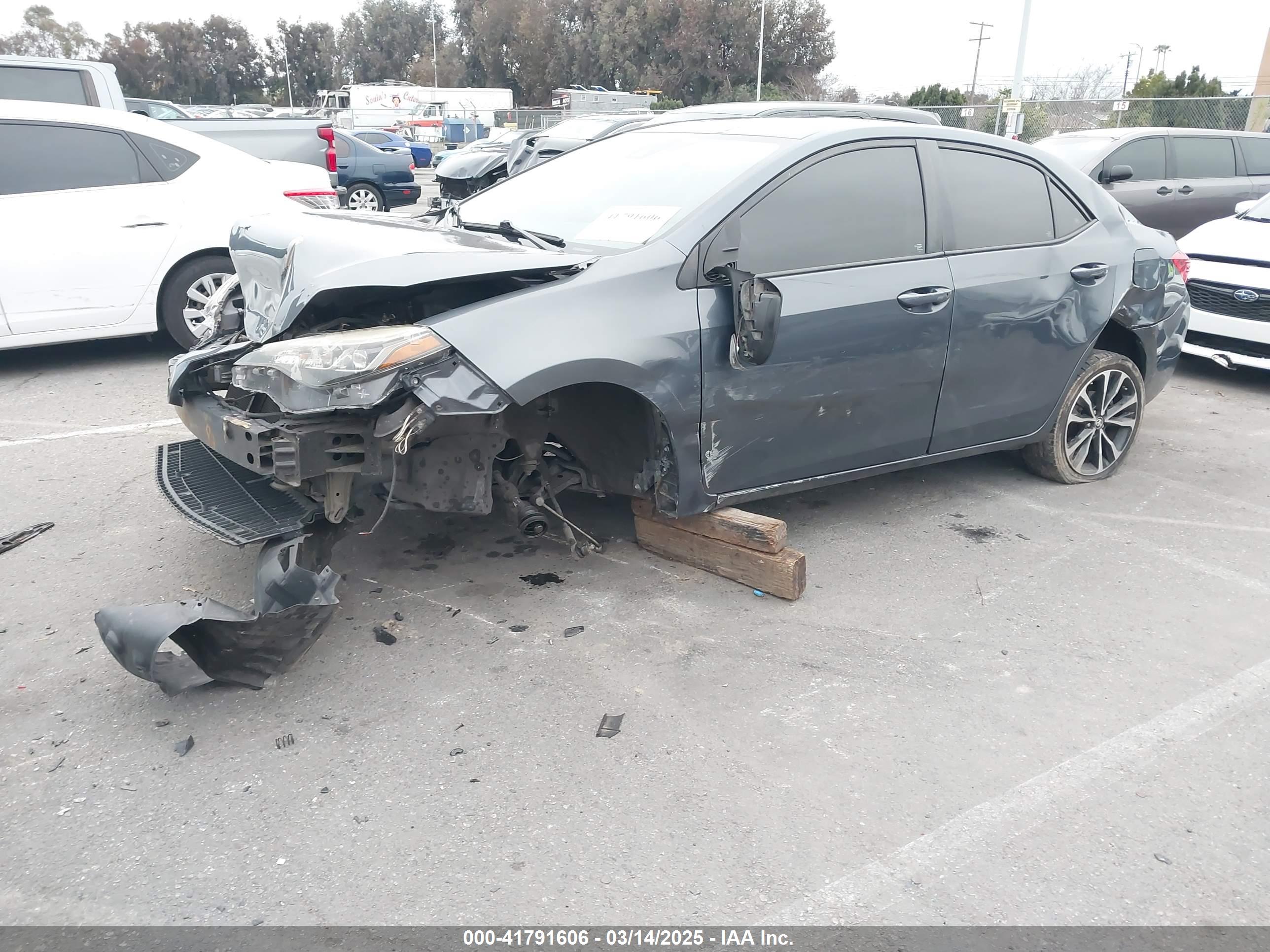 TOYOTA COROLLA image 2