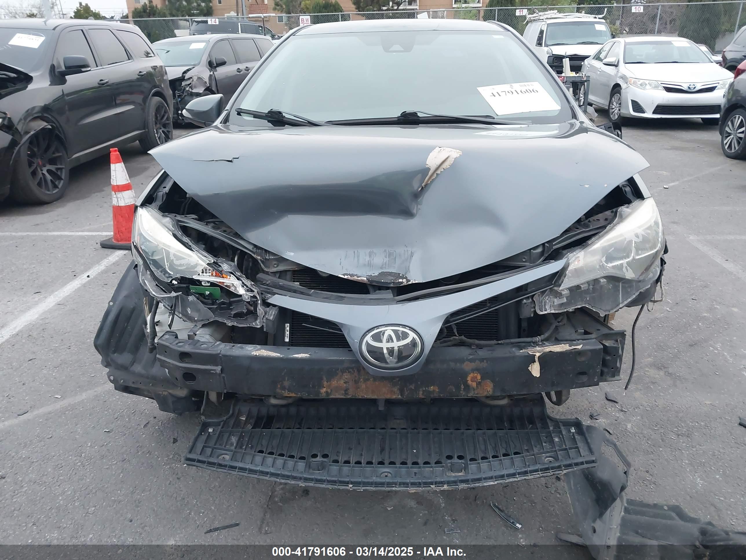 TOYOTA COROLLA image 6