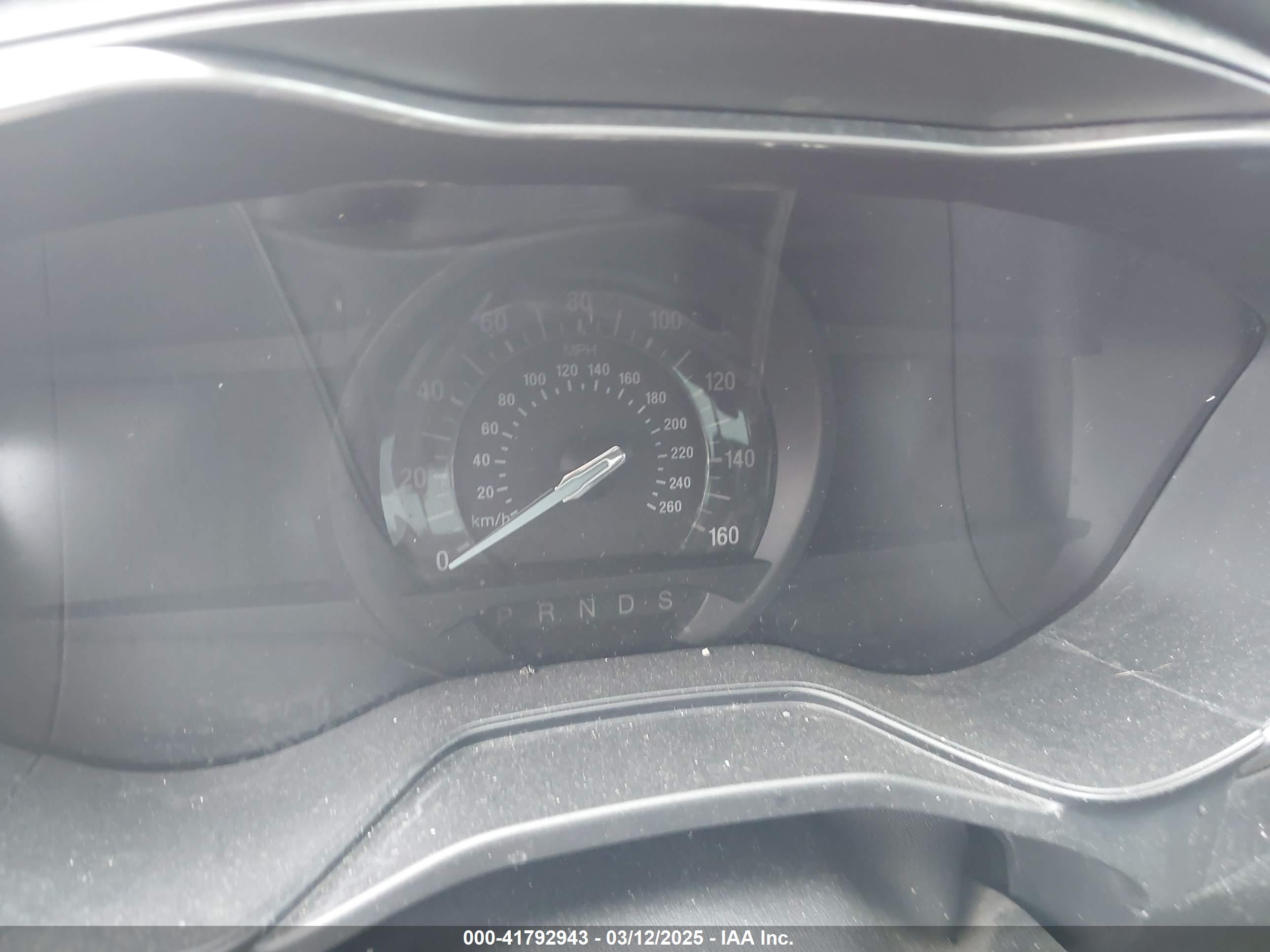 FORD FUSION image 7
