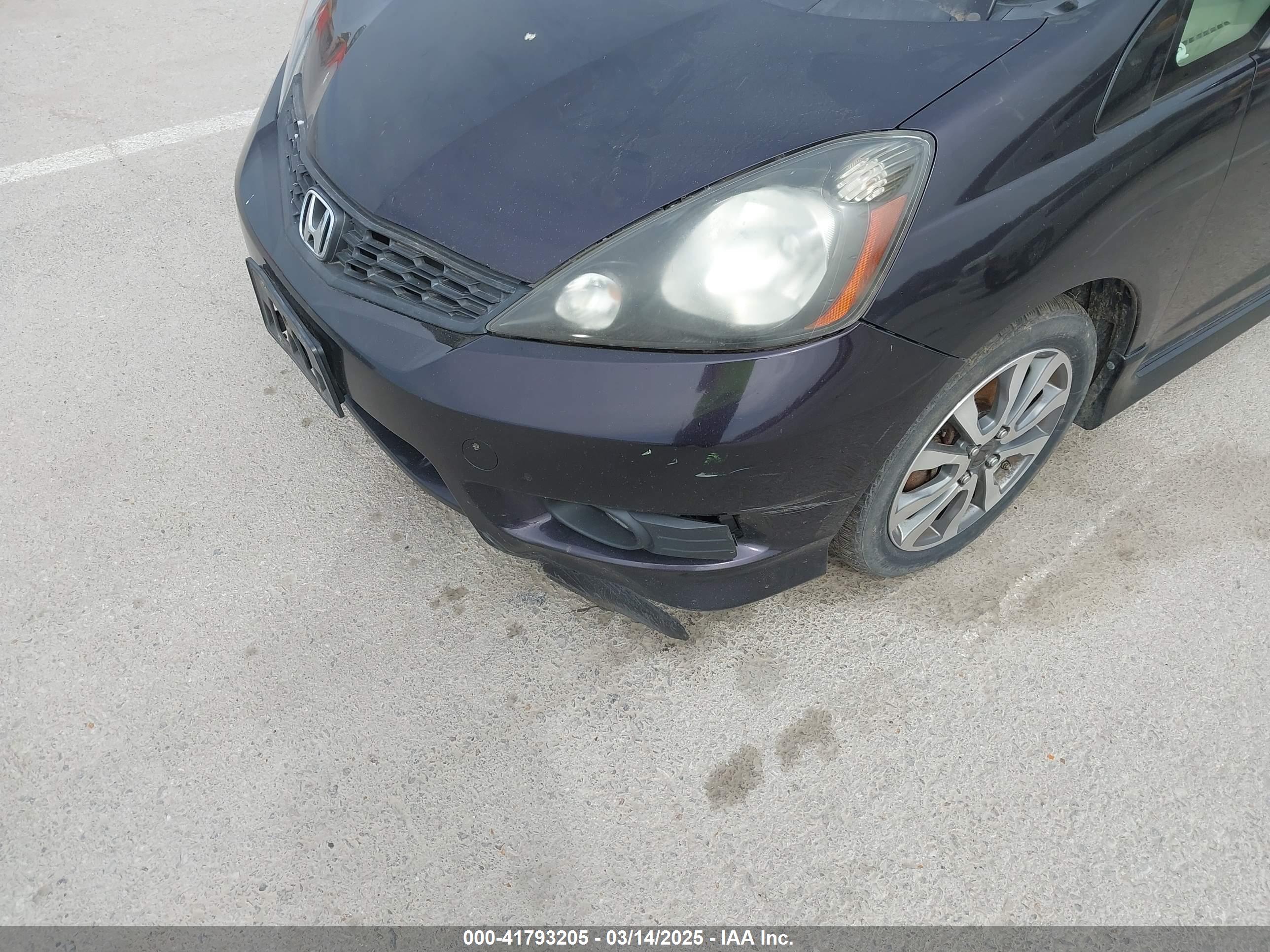 HONDA FIT image 6