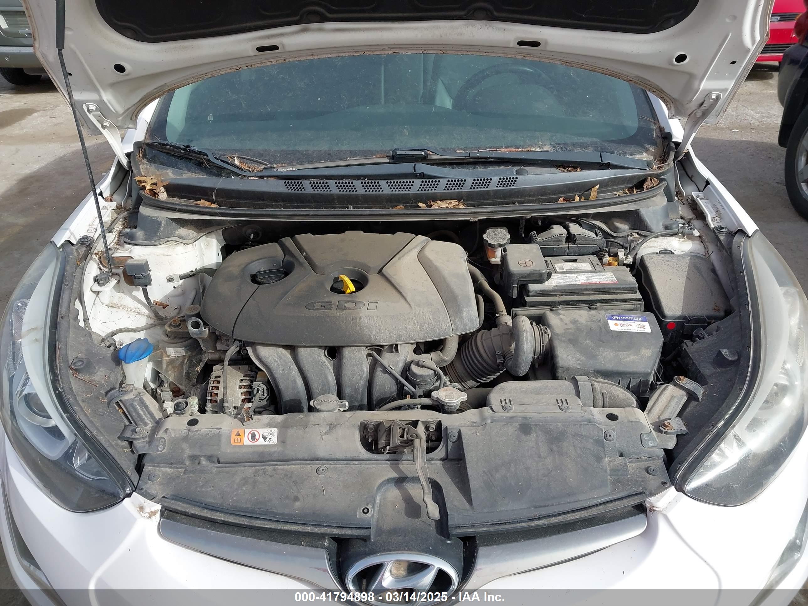 HYUNDAI ELANTRA image 10