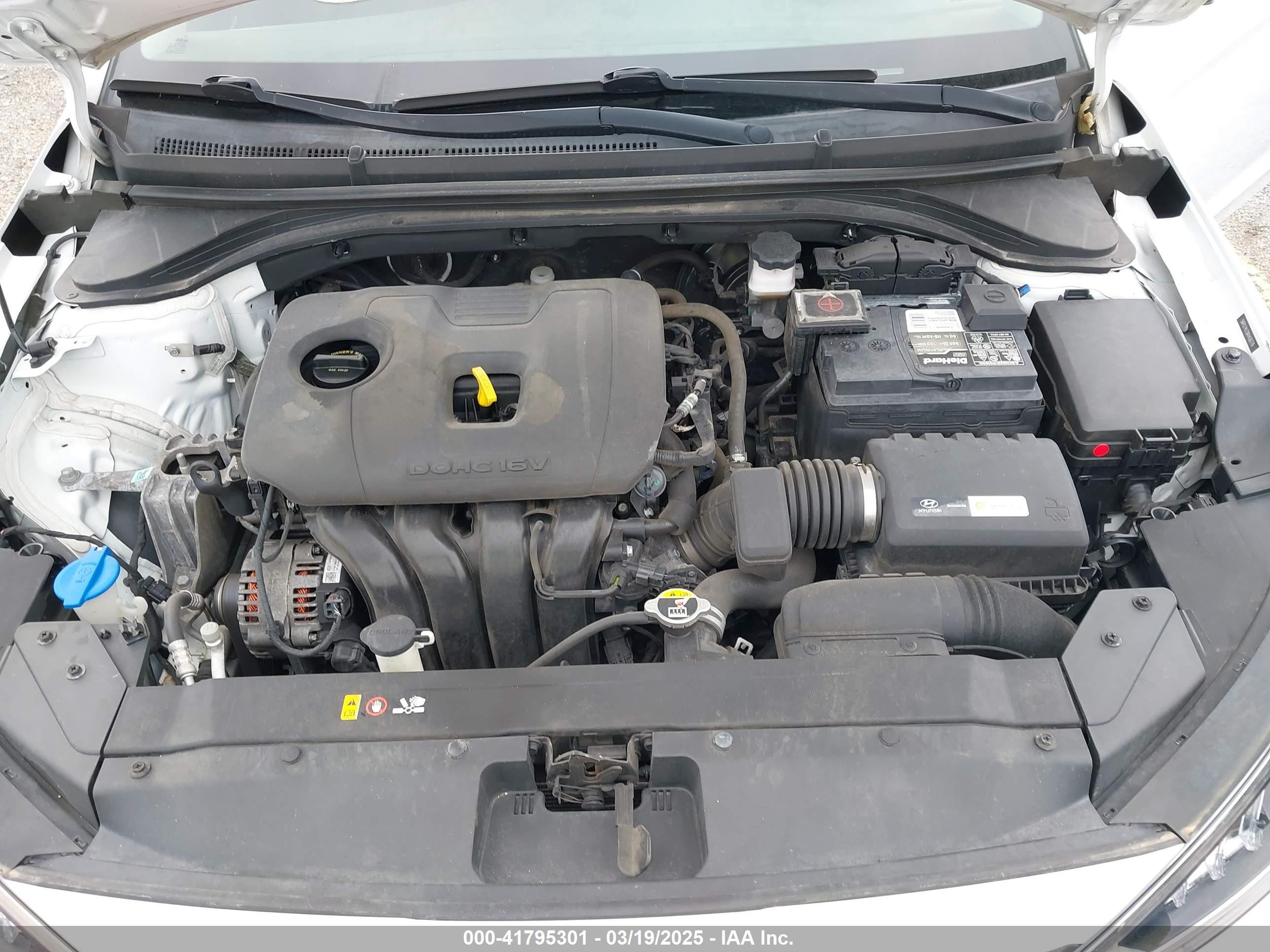 HYUNDAI ELANTRA image 10