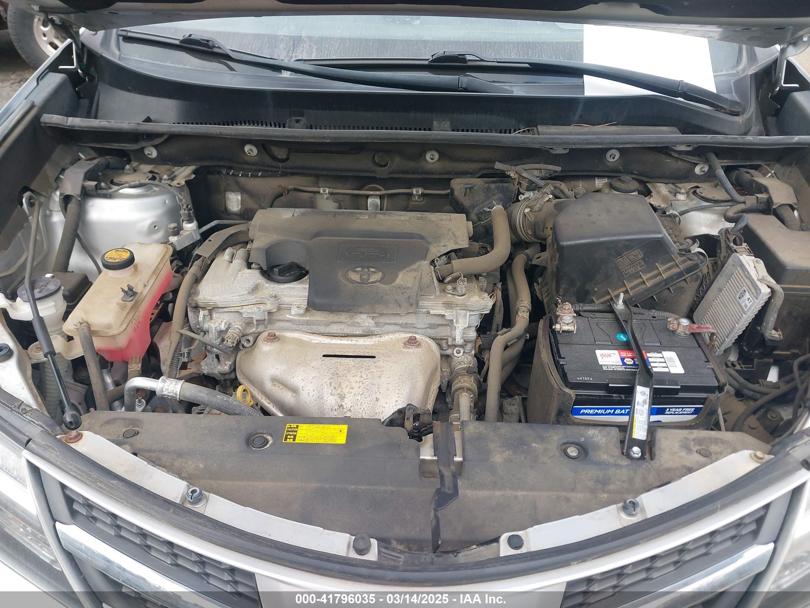 TOYOTA RAV4 image 10